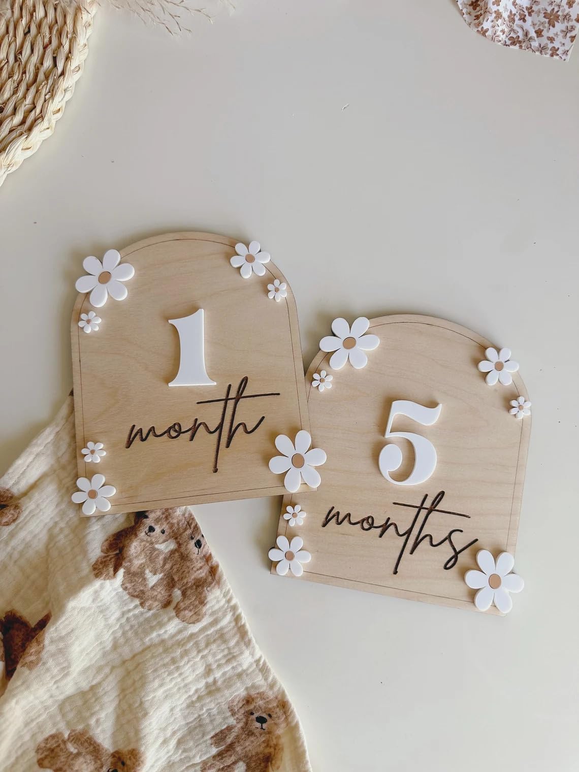 American Elm 2 Disc. (Month & Months) Wooden Baby Milestone | Boho Baby Milestone | Wooden Daisy Flower Milestone Disc | Monthly Baby Milestone Marker | Baby Growth | Baby Photo Prop (6 Inch), Set 1