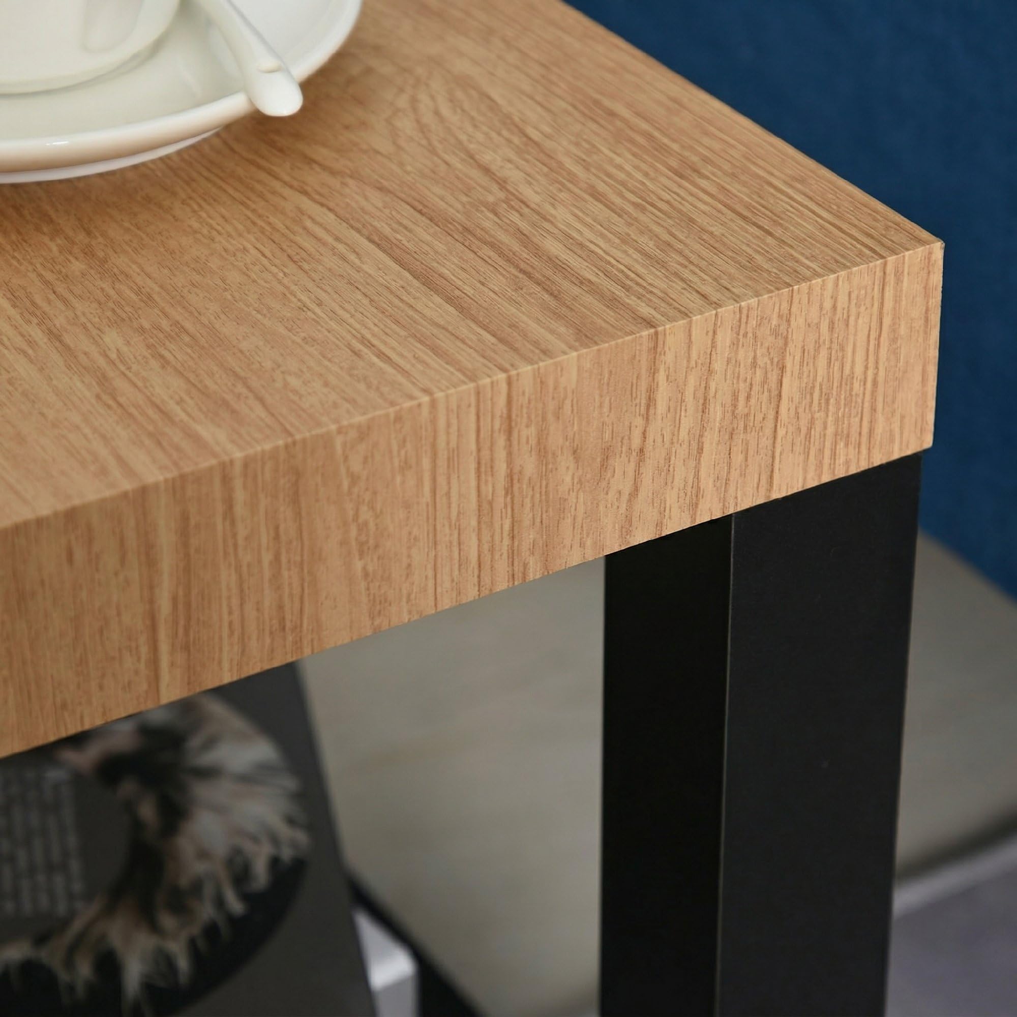 HOMCOM Table d'Appoint Roulante, Table Basse Moderne avec Étagère Ouverte, pour Salon, Chambre ou Bureau, 40 x 40 x 40 cm, Bois Naturel & Noir