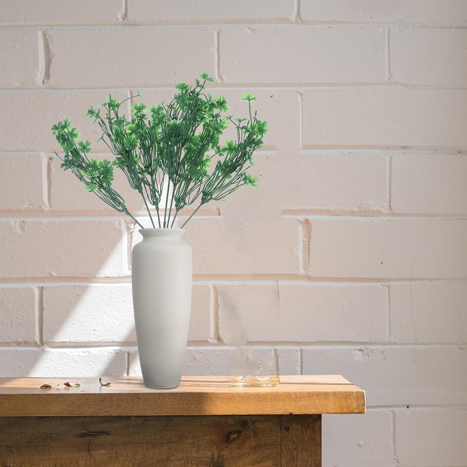 Amosfun 1pc Faux Shamrock Four Leaf Bouquet Artificial Plants for Outdoors Indoor House Plants Lifelike Shamrock Flowers Decor Artificial Indoor Plants Faux Plants Artificial Flowers Desk