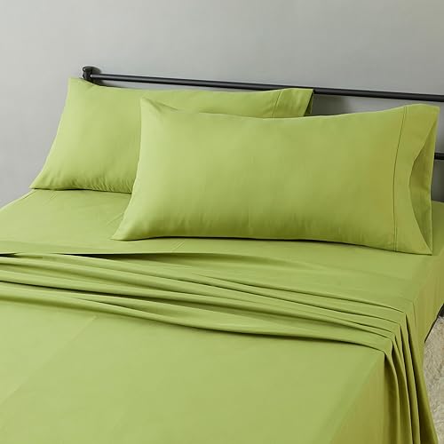 Amazon Basics Lightweight Microfiber 4-Piece Bed Sheet Set, Oliver Light, Solid, King