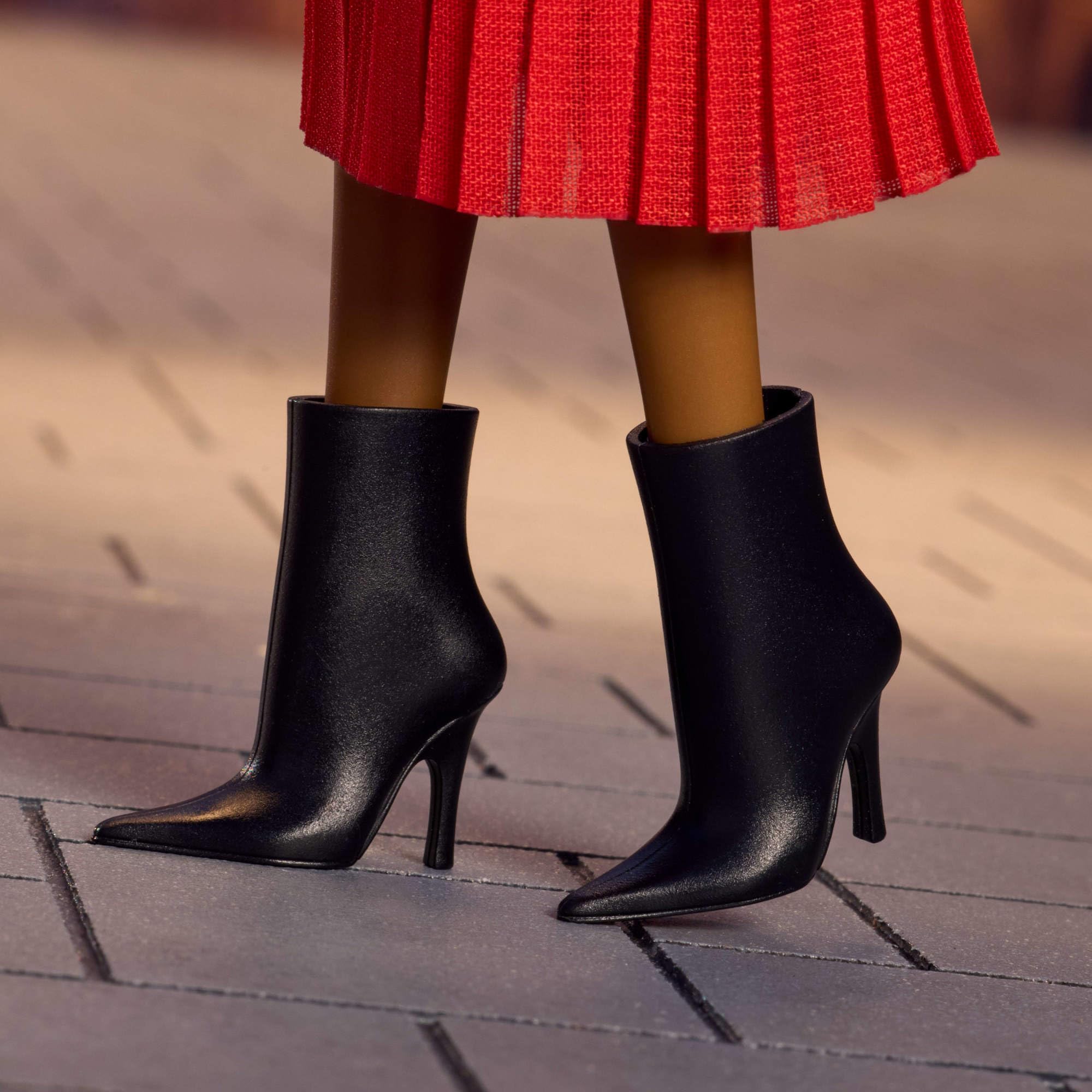Barbie Signature @BarbieStyle Milano Bambola da collezione