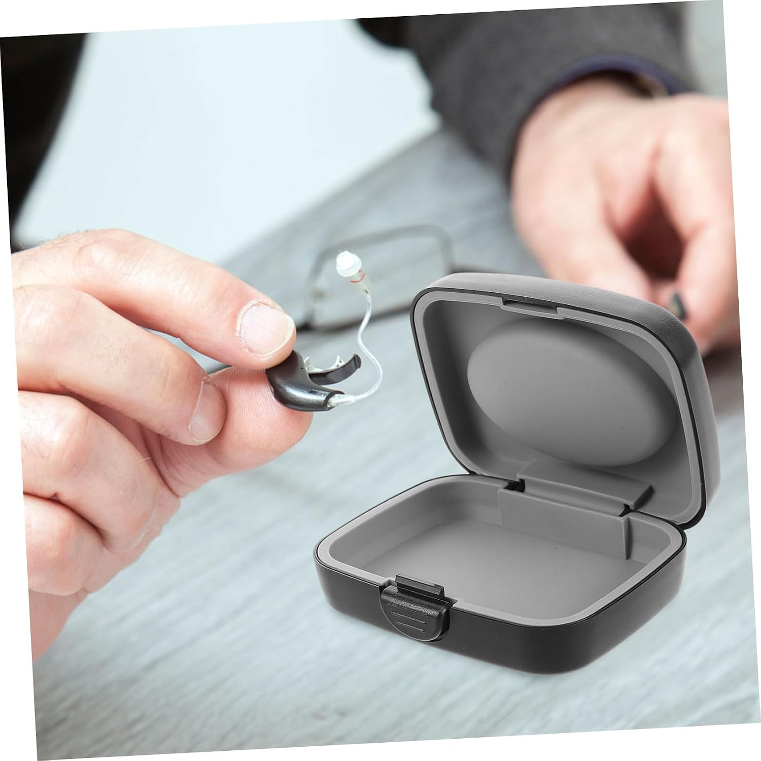 Hearing Aid Travel Box Compact Hearing Aid Container Protective Storage Case Holder