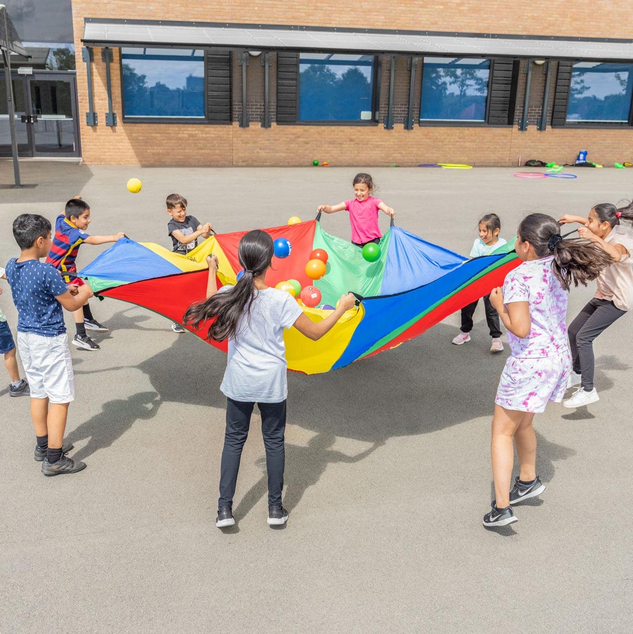 METIS Kids Play Parachute – 6ft To 30ft Sizes – Playground & Party Game With 12 Handles & Carry Bag