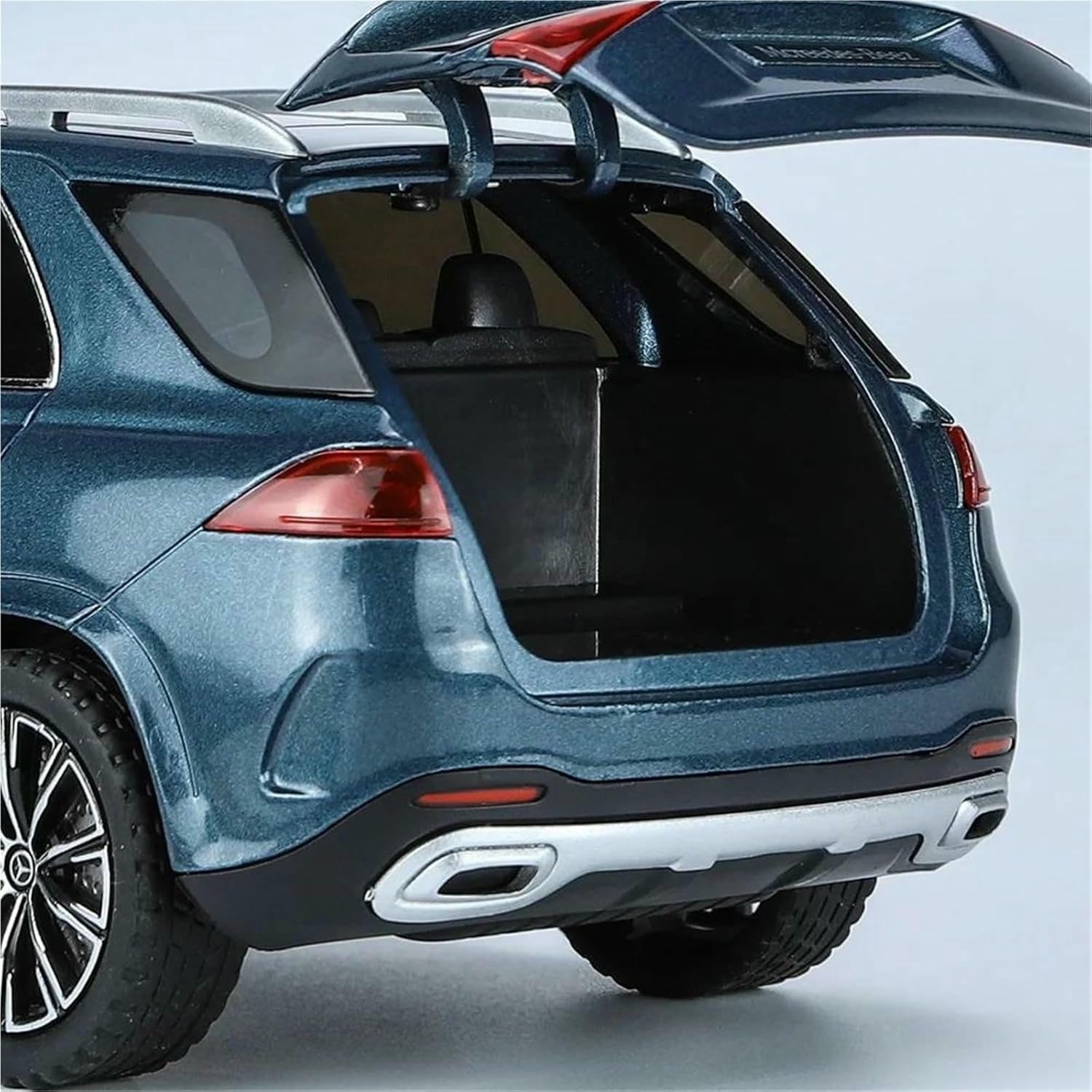DEAVER Modelli auto lega pressofusa 1:24 per Benz Gle 350 Suv modelli veicoli scala rifiniti alla moda kit per esposizione souvenir collezione