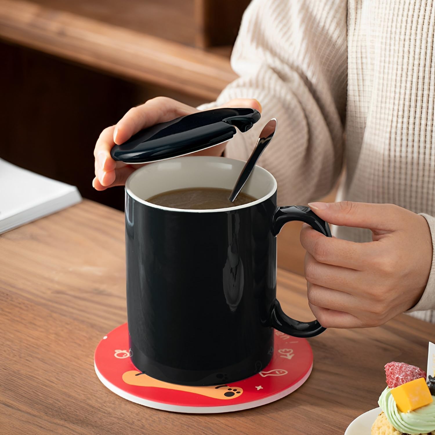 Extra Large Coffee Mugs 33 oz, Oversized Coffee Cup Big Tea Mug, Black Super Big Ceramic Teacup with Lid and Handle