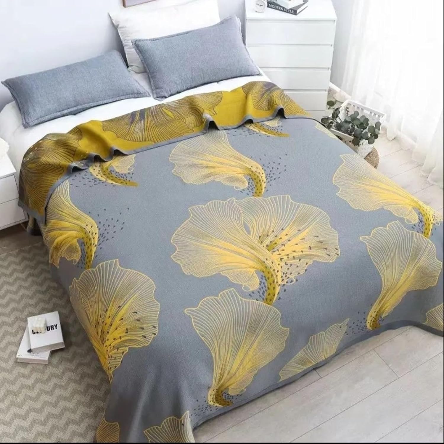Big Ginkgo Leaf Quilt Queen Size Bedspread Reversible Thin Bedspread Coverlet Throw Blanket Summer Comforter for Bed and Couch(A,79" W X 90" L)