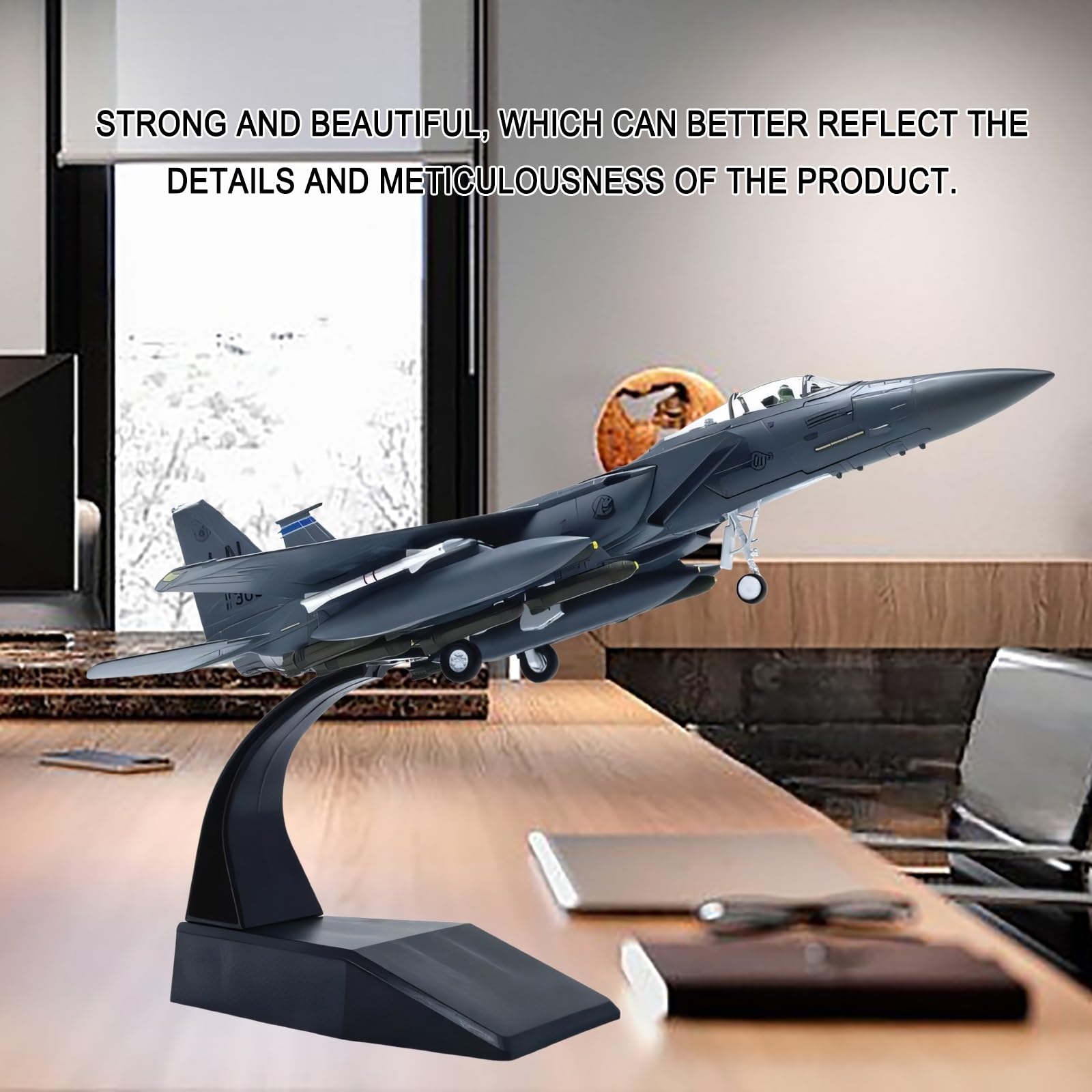 Modello di aereo da caccia F-15E in scala 1:100 in metallo pressofuso Aereo pesante preassemblato alta precisione con espositore, decorazioni for casa ufficio collezione