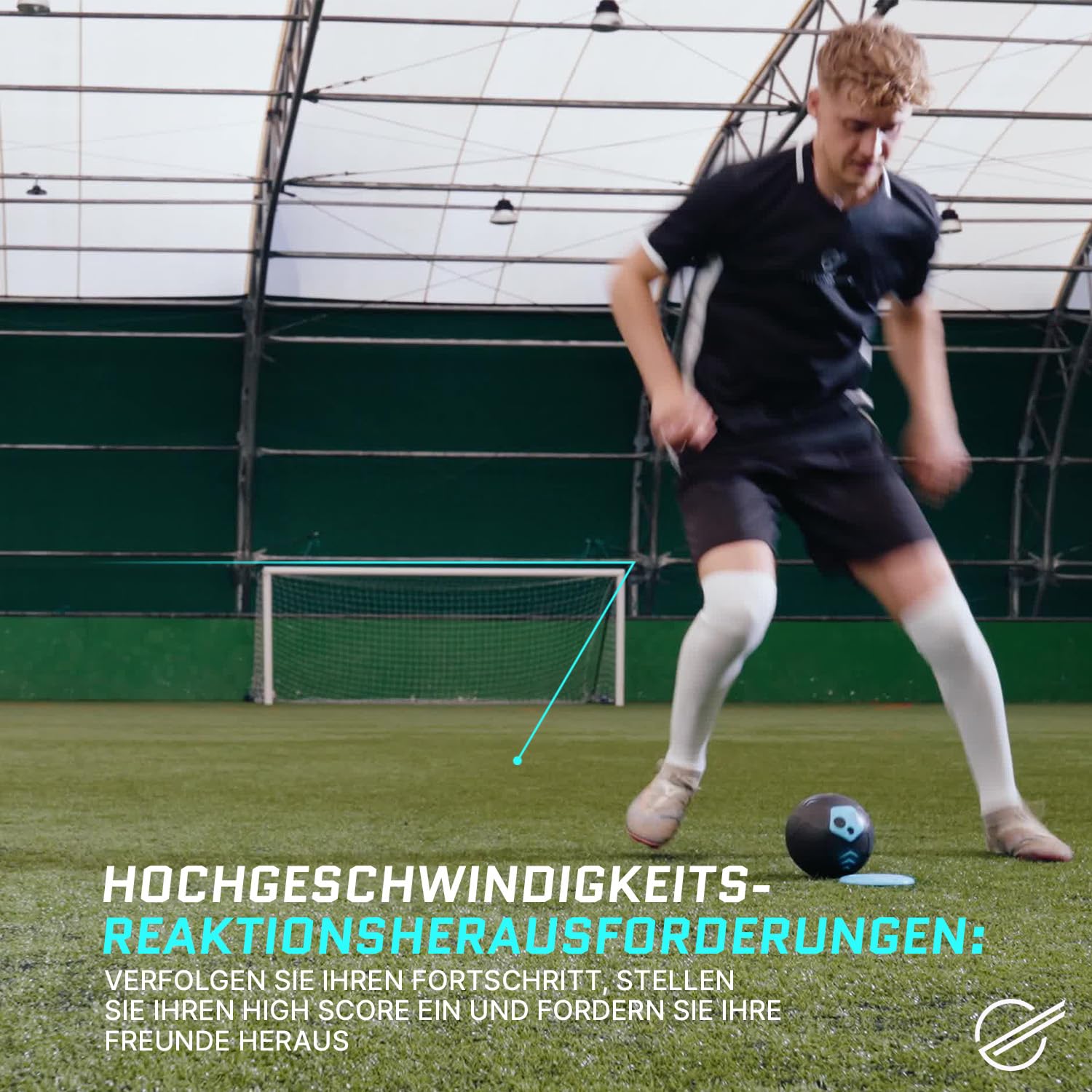 Strikesphere Soccer Dash – Dein Trainingspartner für mehr Dribbelstärke, schnellere Reaktionen und perfekte Ballkontrolle. Mit KI-Technologie für stetigen Fortschritt – allein oder im Team.