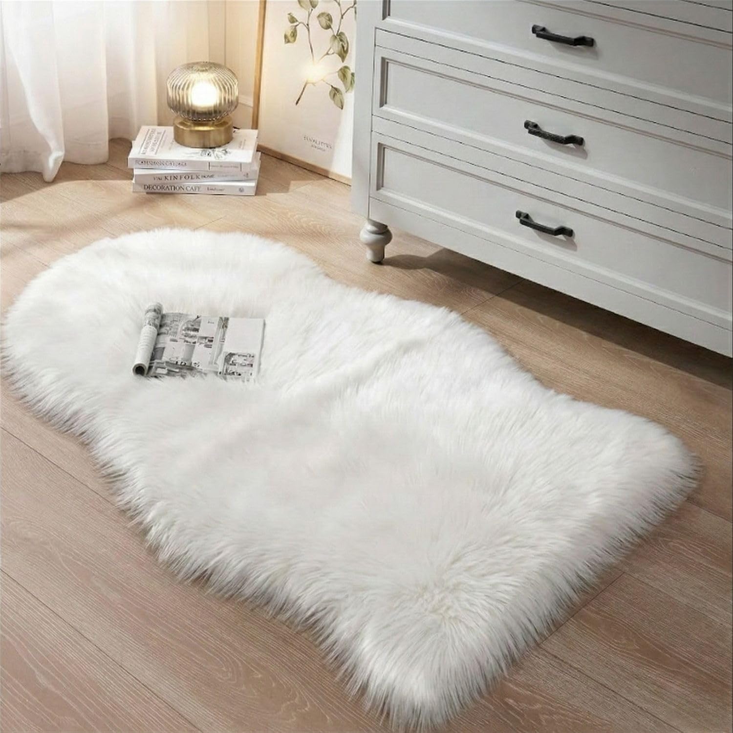 Homiely Faux Sheepskin Rug Fluffy Faux Fur Runner, Super Soft Shaggy Plush Carpet with Non Slip Backing, Washable Floor Rug for Bedroom Living Room Sofa 58 x108 cm