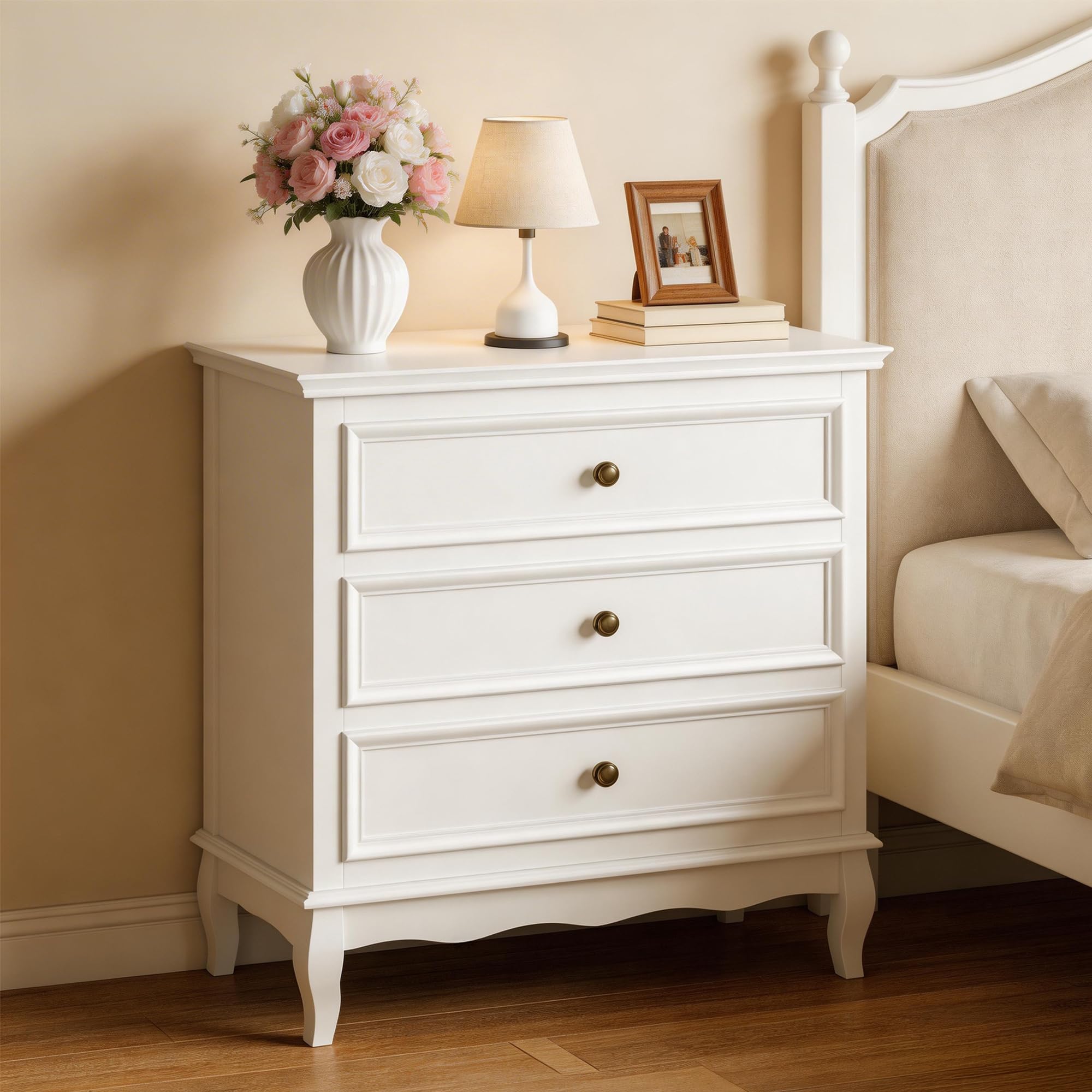 32" Wide 3 Drawer Dresser for Bedroom, White Chest of Drawers, Vintage Wood Dresser, Large Nightstand Cabinet for Living Room