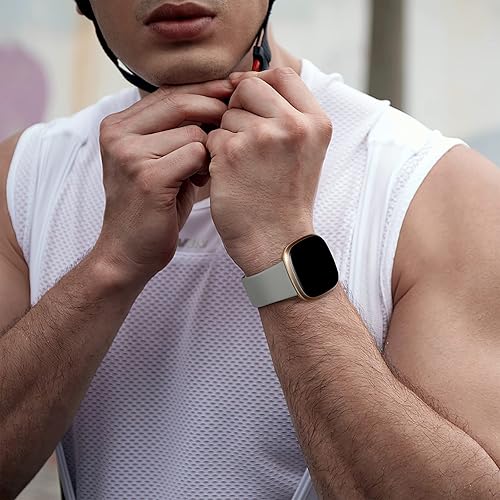 Vista 81 de Dirrelo Paquete de 4 correas compatibles con Fitbit Versa 3 y Fitbit Sense para mujeres y hombres, correa de repuesto de TPU suave para reloj