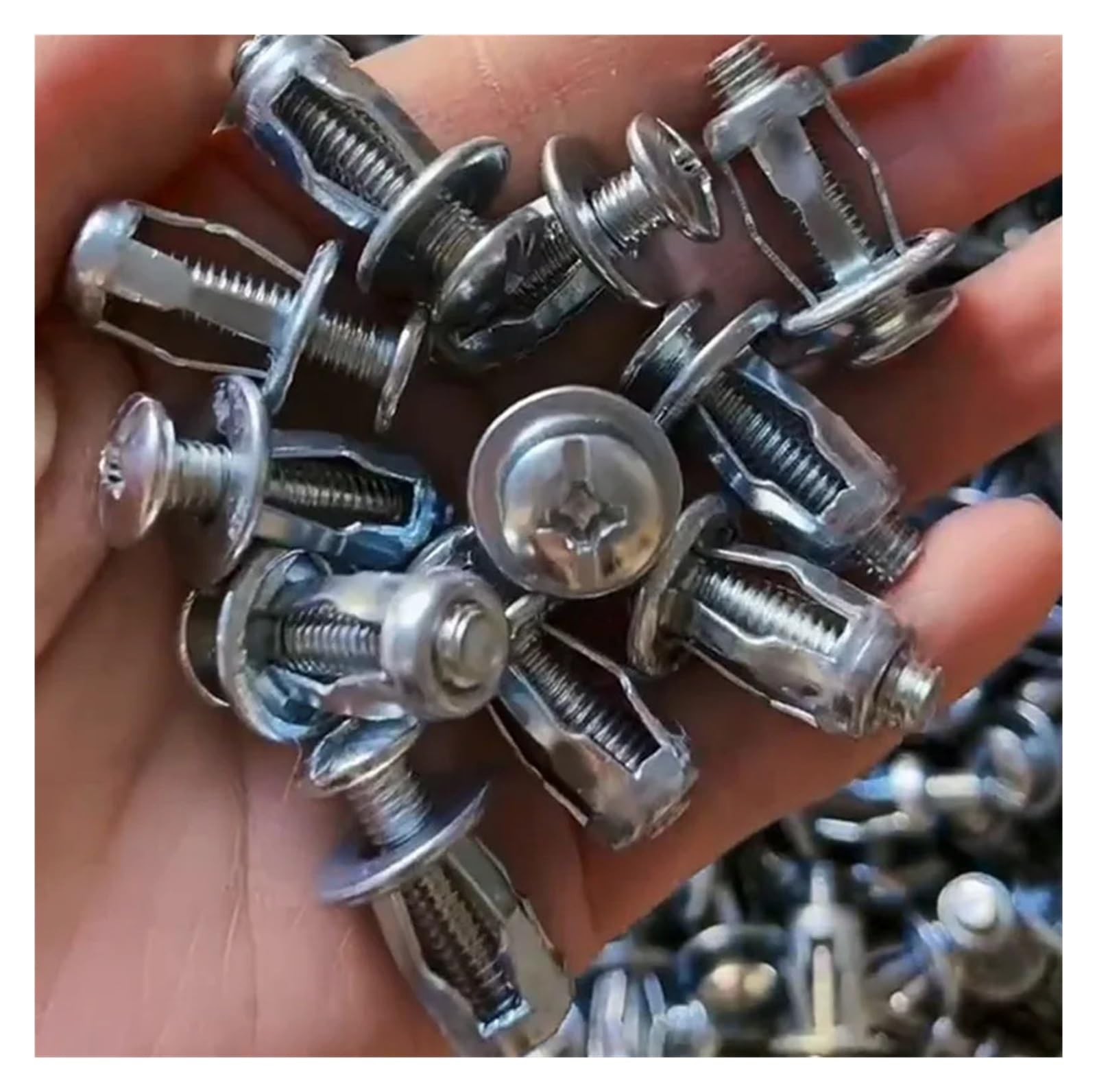 Tuerca de pétalo de tornillo de expansión de acero al carbono galvanizado