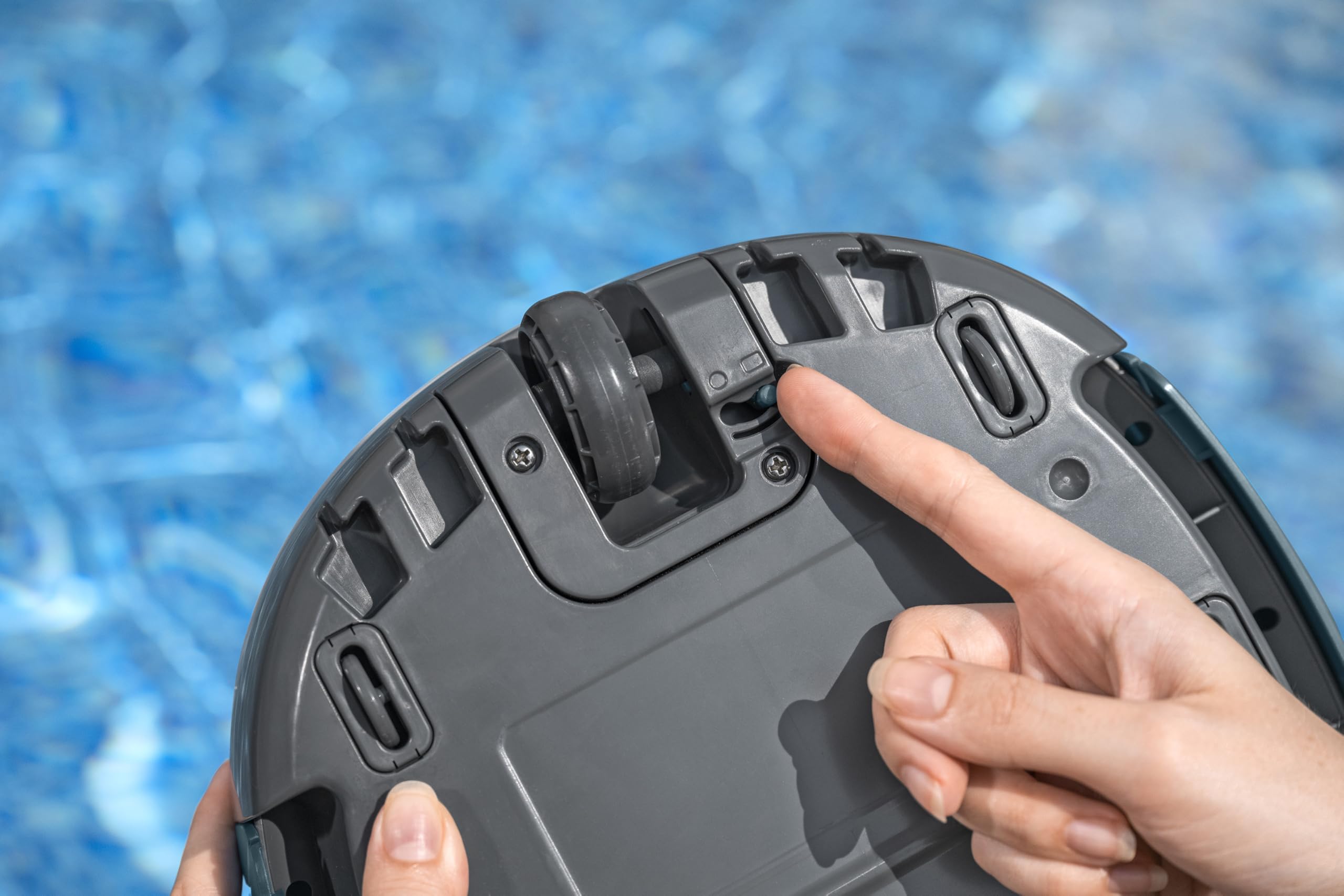 Aspiradora robótica para Piscinas AquaTronix G150