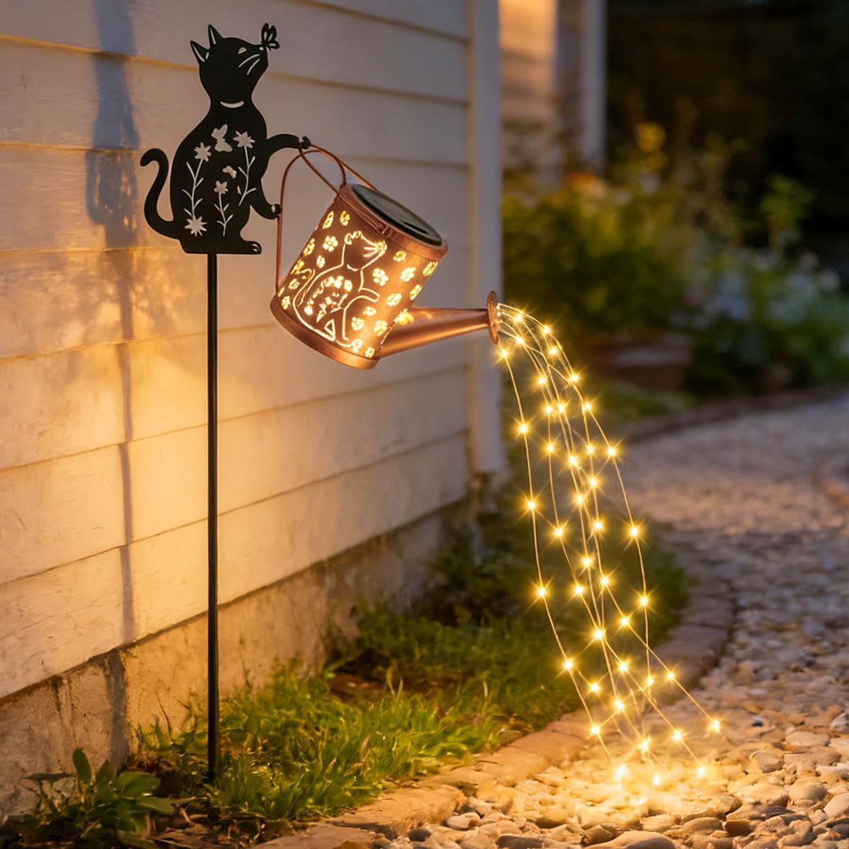Solar Outdoor Garden Decorative Watering Can with Light, Featuring Metal Cat Silhouette Garden Stake, Waterproof Garden Decor,for Lawns, Pathways,Garden Gift for Women