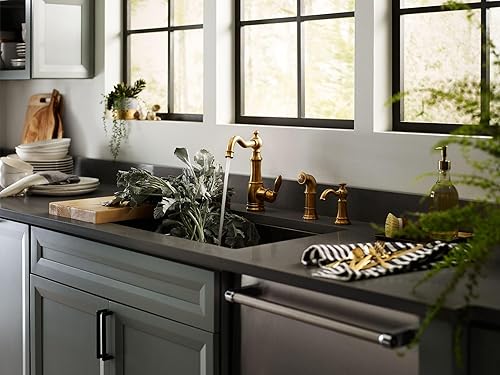 Miniatura 8 de Moen S3945C Dispensador de jabón de cocina tradicional montado en la cubierta con botella recargable sobre el fregadero, cromado