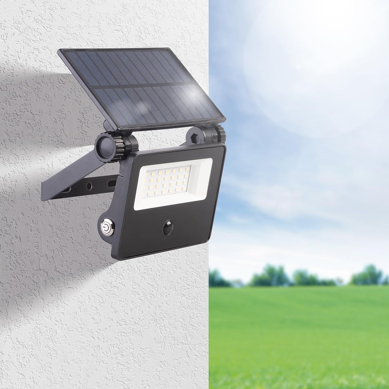 Luminea LED-Solar-Strahler außen: 4er-Set Solar-LED-Wandfluter, Bewegungssensor, 1.300 lm, 2X 1.800 mAh (Strahler Garten, Fluter Einfahrt, Panel)