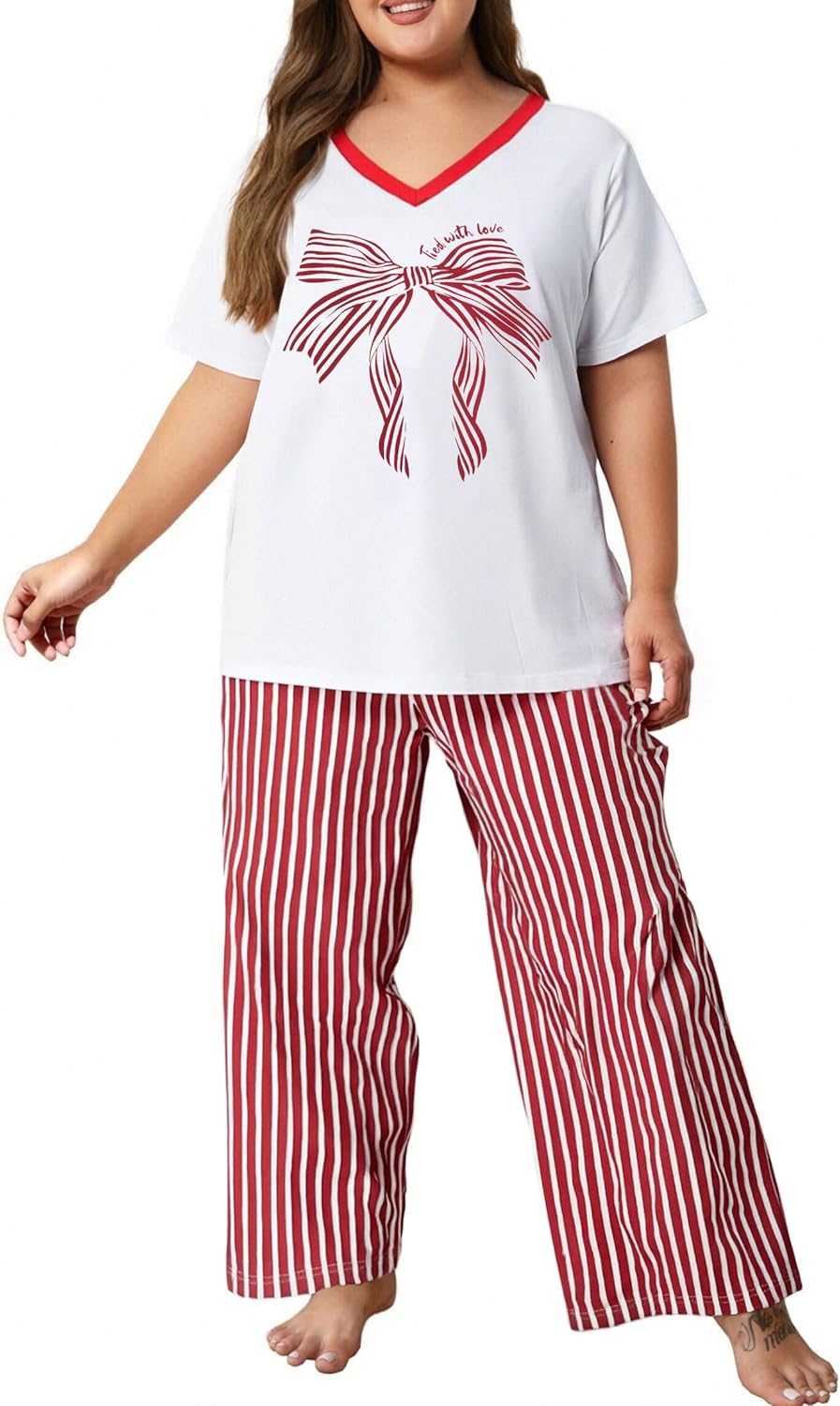 NANYUAYA Plus Size Women’s Pajama Sets, Soft Loungewear V Neck Short Sleeve Carpri Pant with Pockets Sleepwear PJs 1X-5X