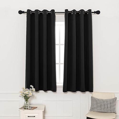 Pickluc Juego de 2 paneles de cortinas opacas negras con ojales de 63 pulgadas de largo, cortinas de ventana con bloqueo de luz para sala de estar,