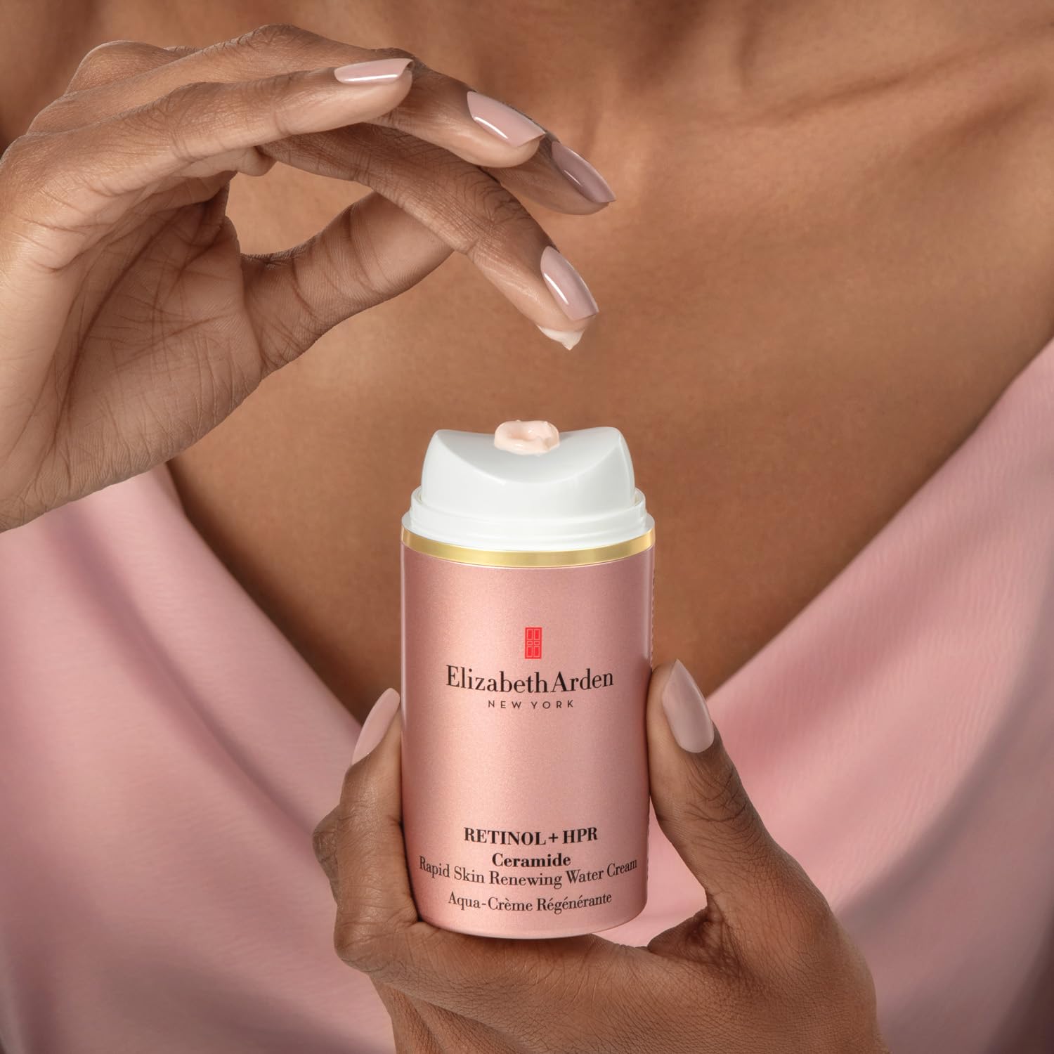 Elizabeth Arden, RETINOL + HPR Ceramide Aqua-Crème Régénérante (50 ml), Crème Puissante Anti-Rides, Anti-Âge et Hydratante | Crème anti‑rides au Rétinol + HPR, Peptides et Céramides pour lisser rides, réduire pores, raffermir et revitaliser la peau.
