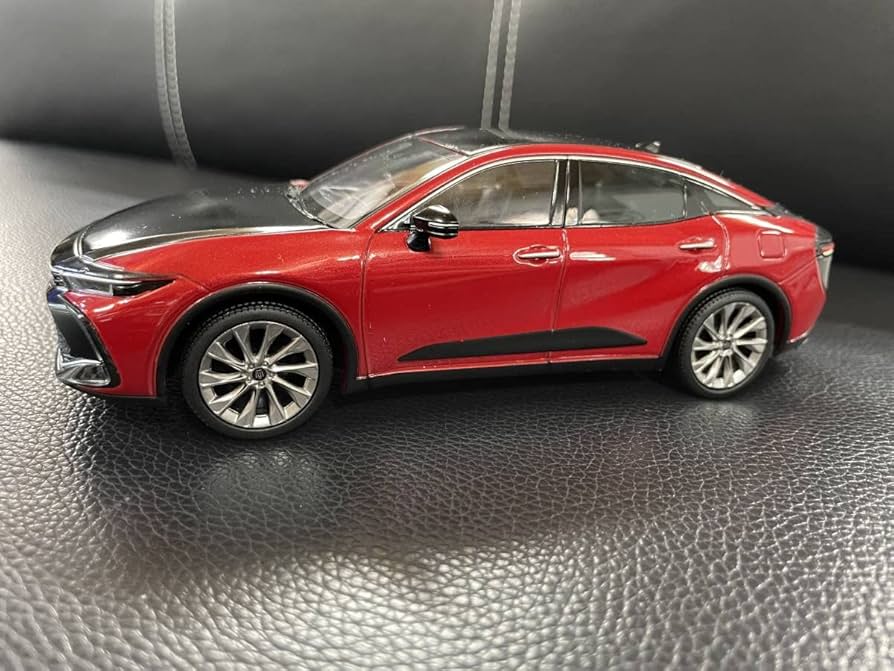 Amazon.co.jp: クラウンクロスオーバー黒×赤カラー見本展示用車