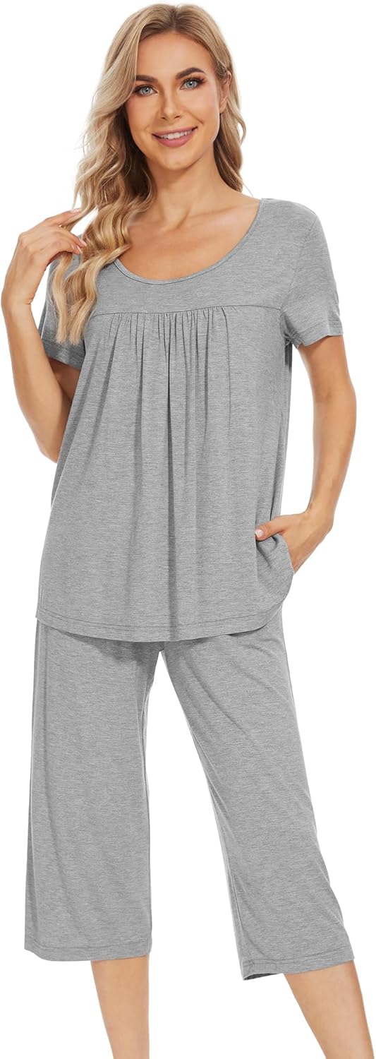 WiWi Pajamas for Women Soft Cooling Short Sleeve Sleepwear with Capri Pants Viscose from Bamboo Pjs Sets S-XXL