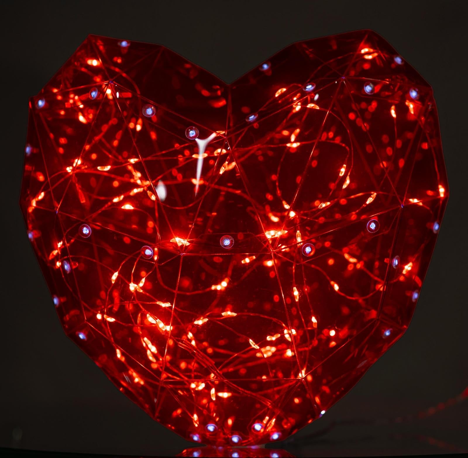 GMM Red Geometric Crystal Heart, 3D USB Lighting, Romantic Decoration - Image 2