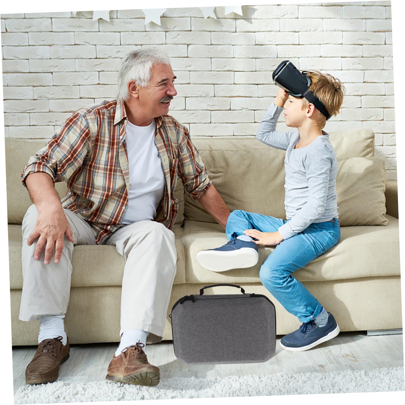 OSALADI Caja de Almacenamiento para Gafas VR de Eva Bolsa Protectora Prueba de Golpes Compatible con Visores VR Viaje y Almacenamiento