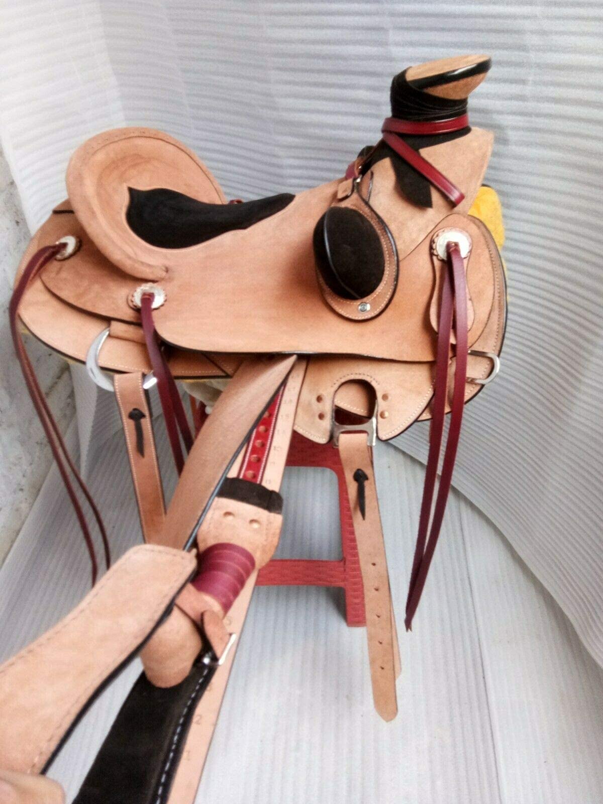 Equestrian Universe - Sella in pelle naturale ruvida da da esterno in pelle Western Heavy Duty Ranch Roper