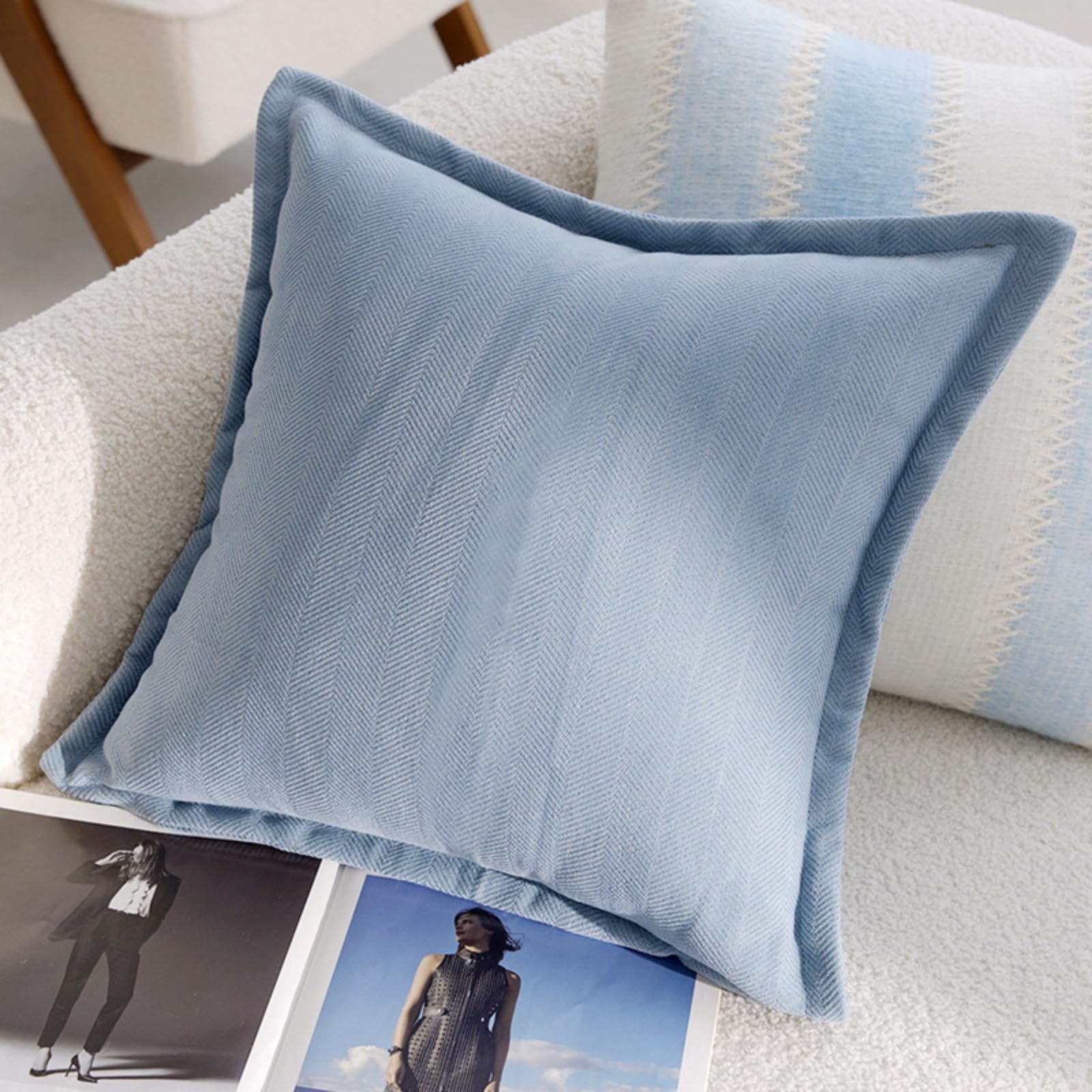Housse de coussin bleu marine brodée taie d'oreiller carrée 45x45 cm décoration canapé lit