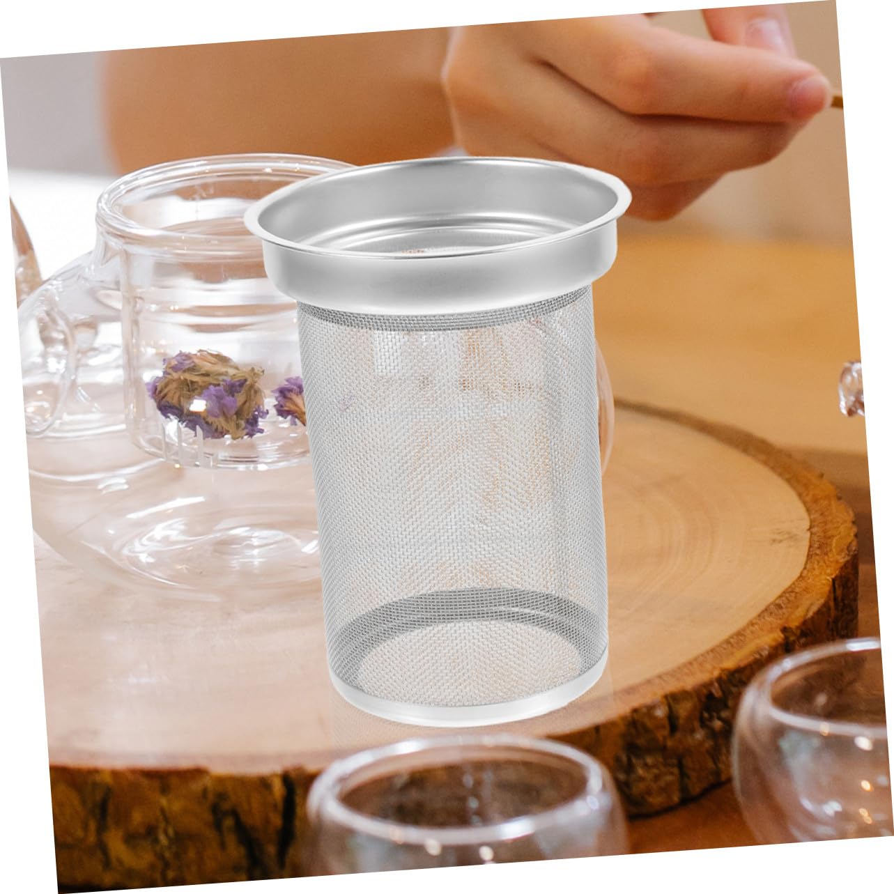 VILLCASE Filtre pour Théière en Acier Inoxydable 7,4 X 6,7 Cm Passoire à Thé Infuseur Réutilisable pour Thé en Vrac, Accessoire la Cuisine, Infusion Maison,