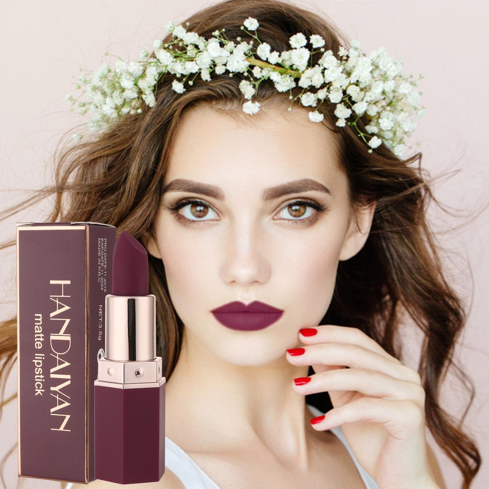 Batom em pó matte, batom aveludado matte à prova d'água e resistente a borrões para mulheres, batom matte pigmentado para realçar a tez e cuidar dos lábios: Compre online com o melhor preço na Arábia Saudita - Souq.