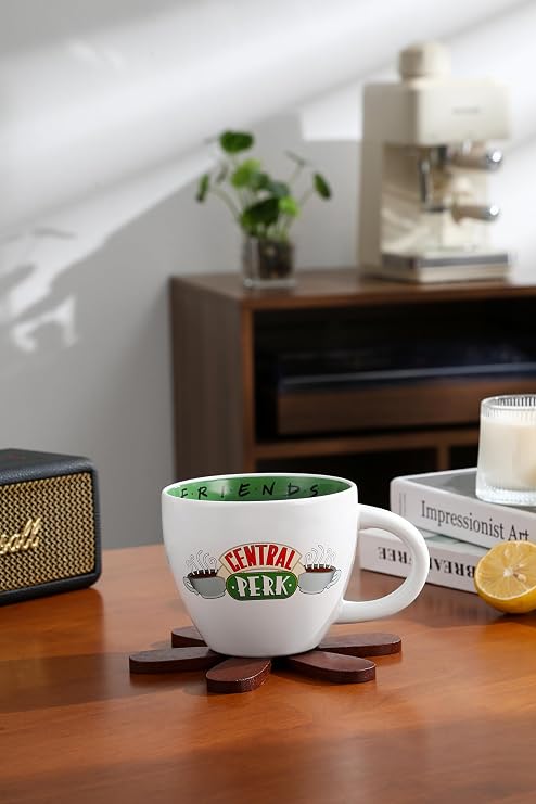 Friends Coffee Mug in Presentation Gift Box (Central Perk Design) Ceramic Mug – Official Merchandise, 22oz/625ml, One Size