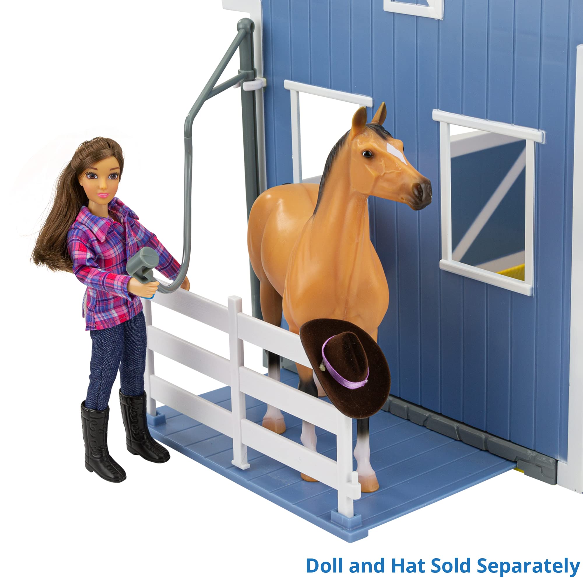 Breyer Horses Freedom Series Deluxe Country Stable & Wash Stall with Freedom Series Horse 6