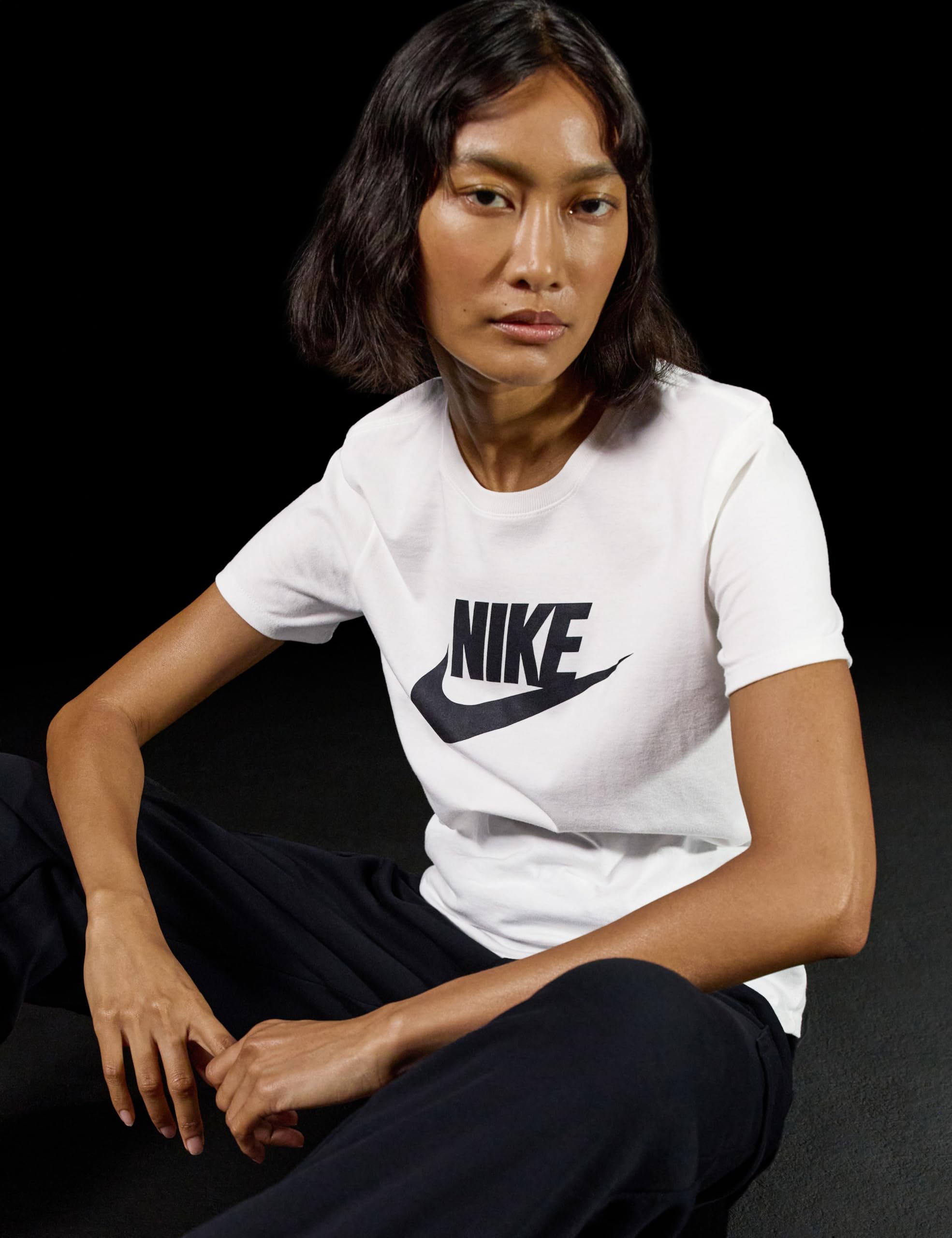 NIKE Sportswear Essential - Camiseta de Manga Corta Mujer