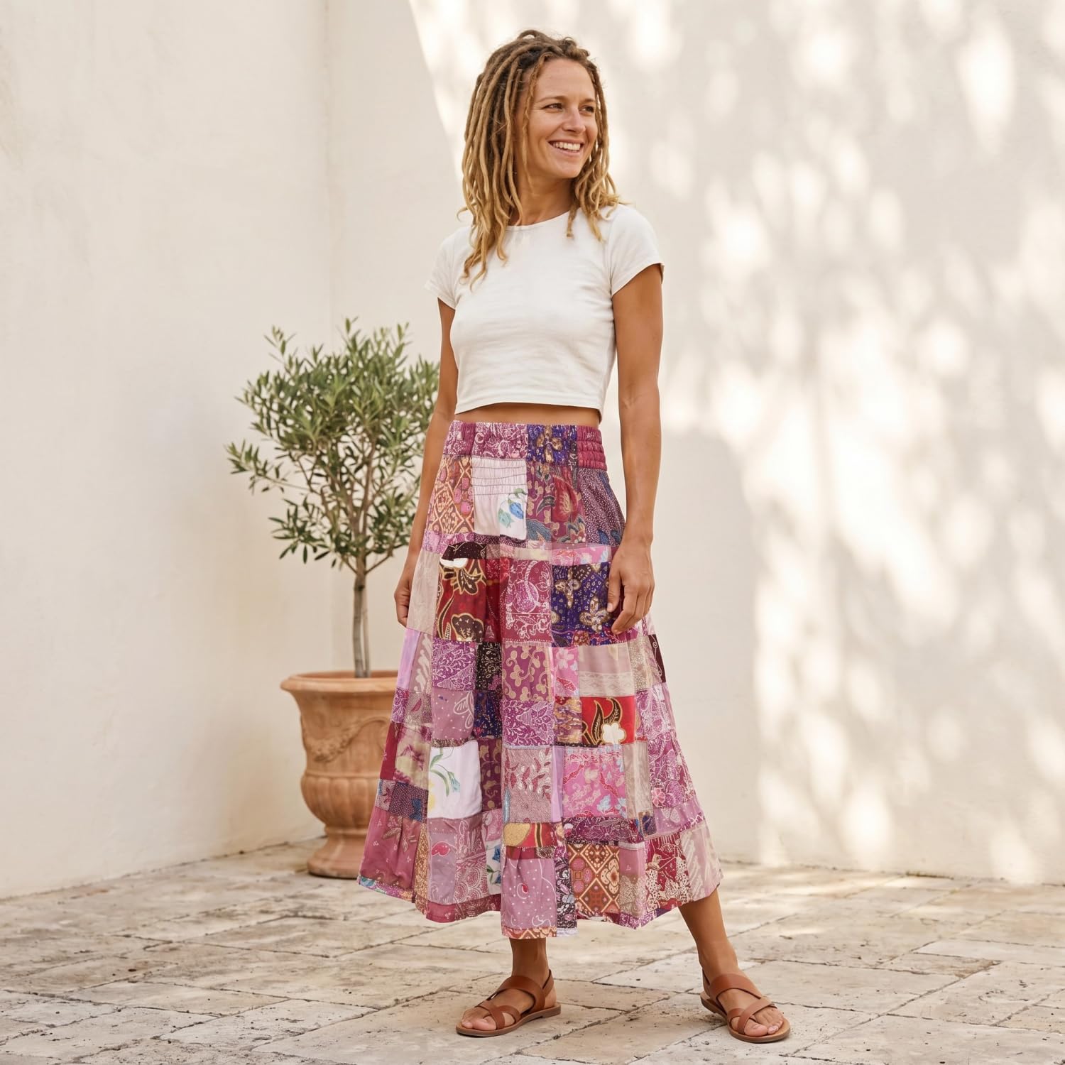 Weit schwingender upcycling Patchwork Maxirock, Boho Baumwolle, grün | Luftiger, bequemer Maxi-Rock, breiter elastischer Bund, 100% Baumwolle, einzigartiges Design, ideal für Sommer-Outfits.