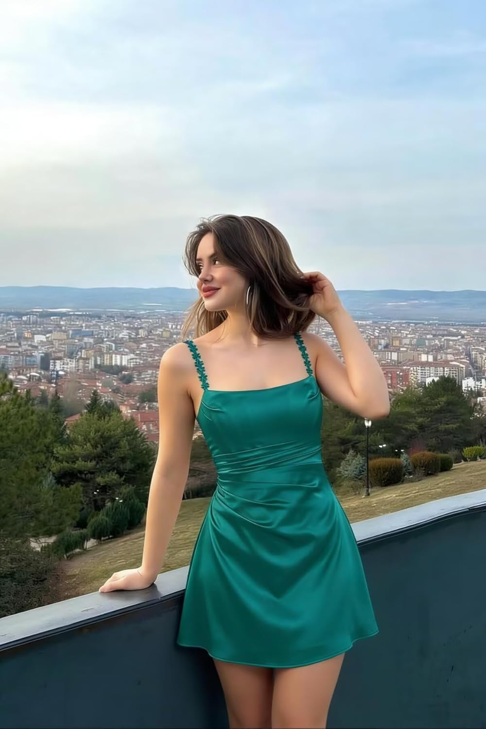 VOfuter Satin Homecoming Dresses for Teen Mini Pleated Flower Spaghetti Straps Cocktail Dress