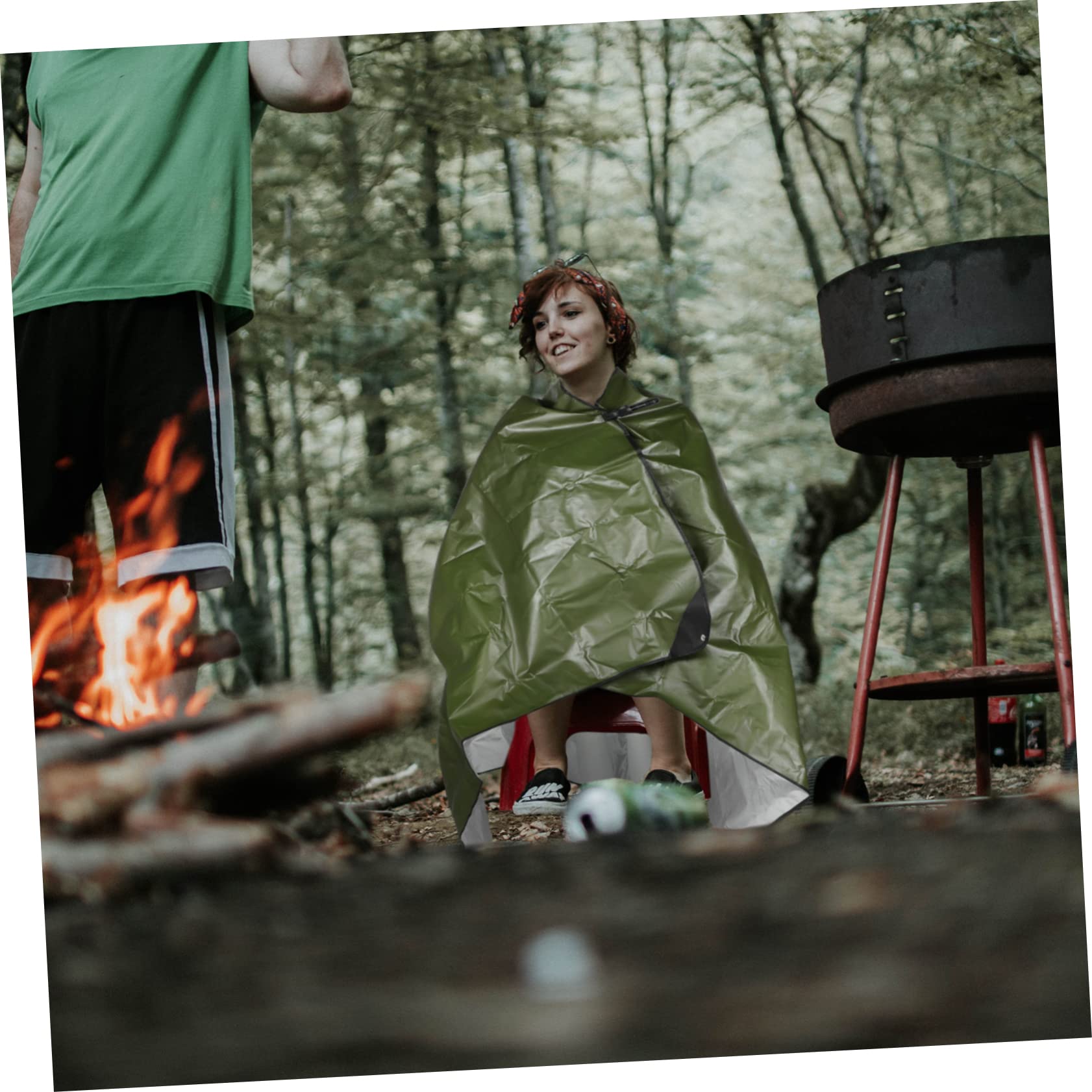 UKCOCO Coperta di Emergenza Termica Coperta Riscaldata per Esterni da Campeggio Isolante Antivento Utilizzabile come Riparo Solare e Tovaglietta per Picnic