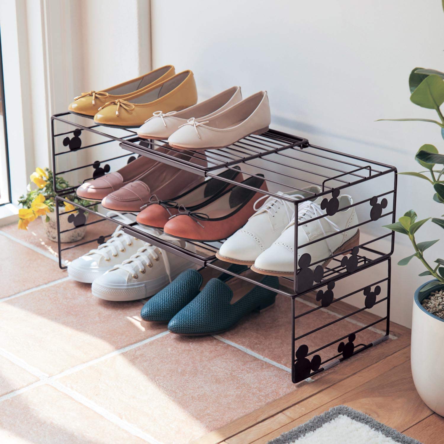Amazon｜[ベルメゾン] ディズニー シューズラック 伸縮 スチール