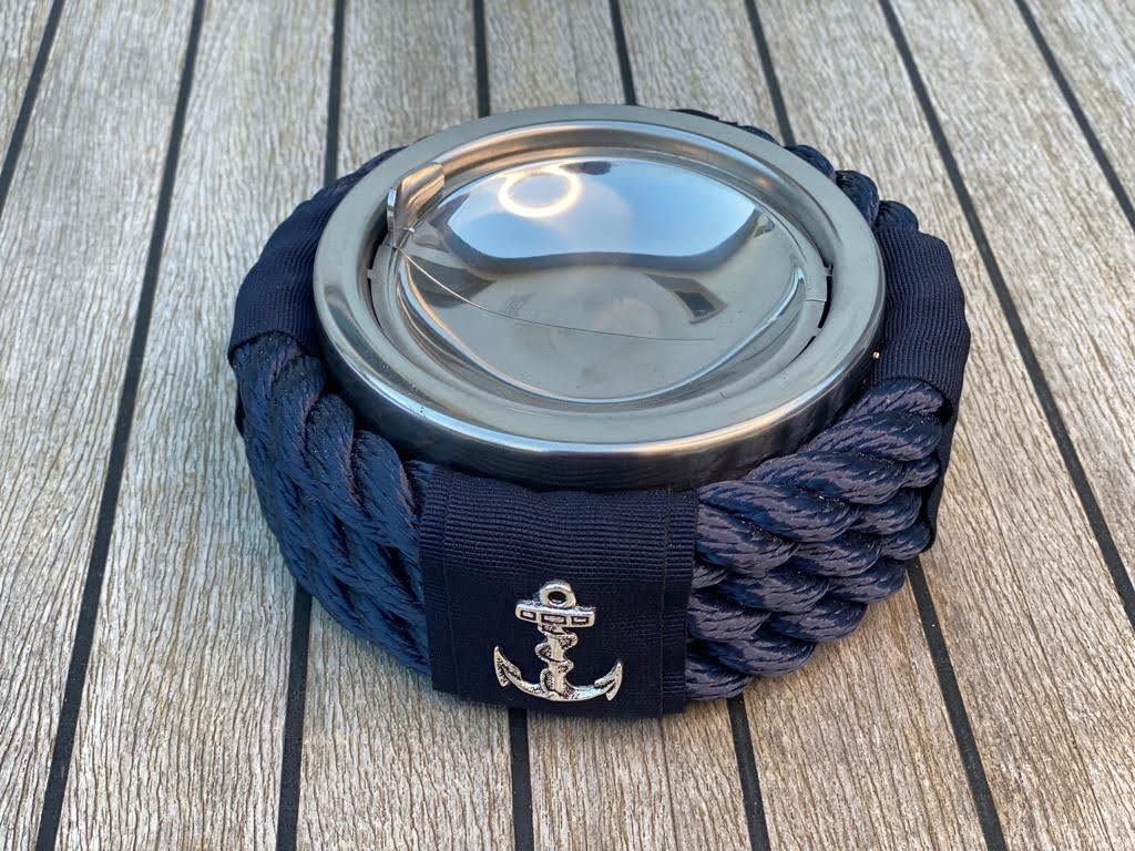 Posacenere Click Clack in Acciaio e Cima Nautica Blu Navy - Design Elegante, Artigianato Italiano, Ideale per Barca, Yacht o Arredamento di Casa - Resistente agli Agenti Atmosferici - La Gomena