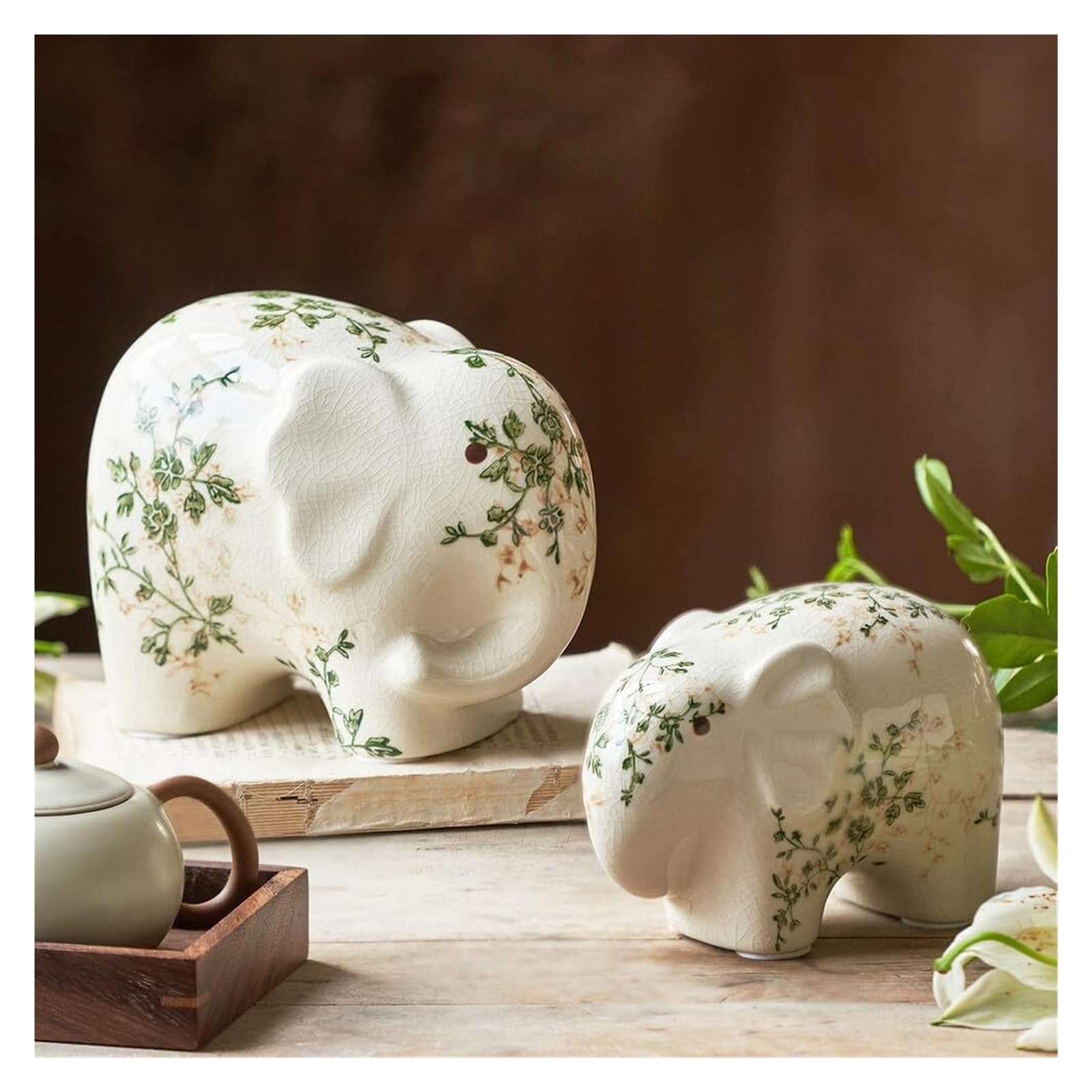 Figurines d’éléphant en céramique pour valoriser votre décoration de bureau