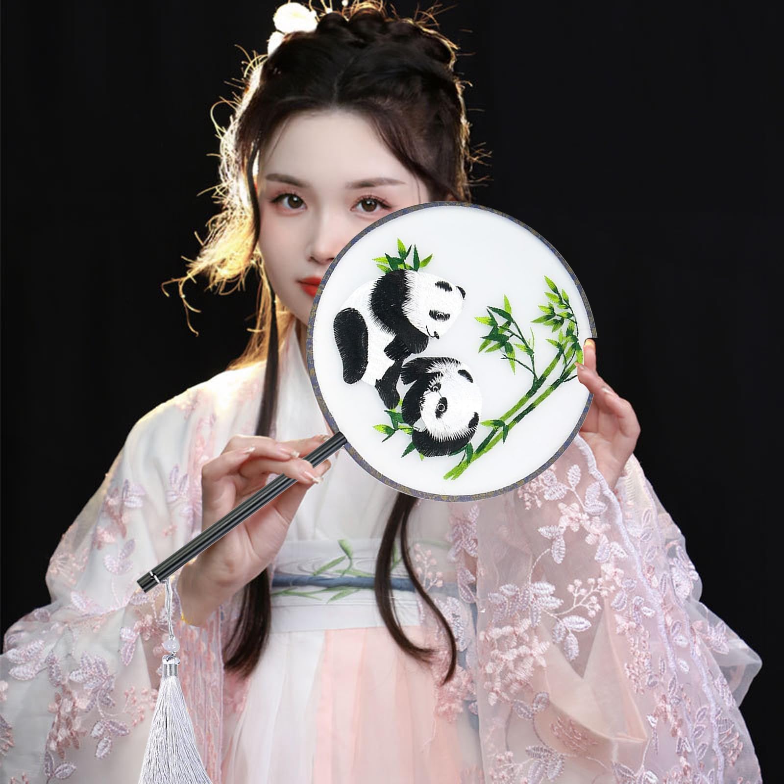 Handfächer im Chinesischen Stil mit Panda Stickerei, Chinesischer Retrostil Fächer, Handfäche, Wird zum Kombinieren von Hanfu, zum Fotografieren und zum Abkühlen Verwendet