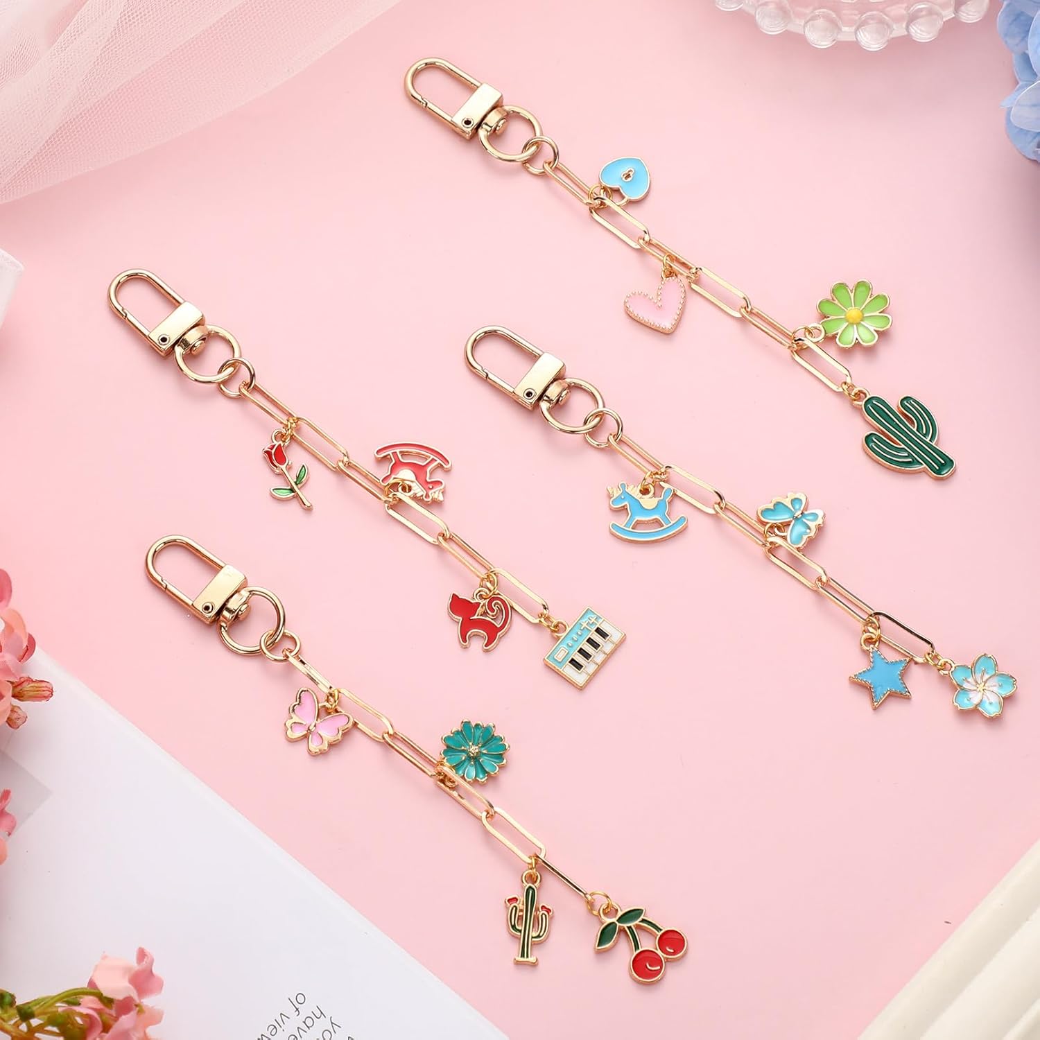Liliaafar 100 Set Keychain Making Kit Metal Keychain Clips with Key Ring Swivel Snap Hook Lobster Claw Clasps and Extender Chain Bulk for DIY Craft Supplies Jewelry Bags Accessories Gift (Gold)