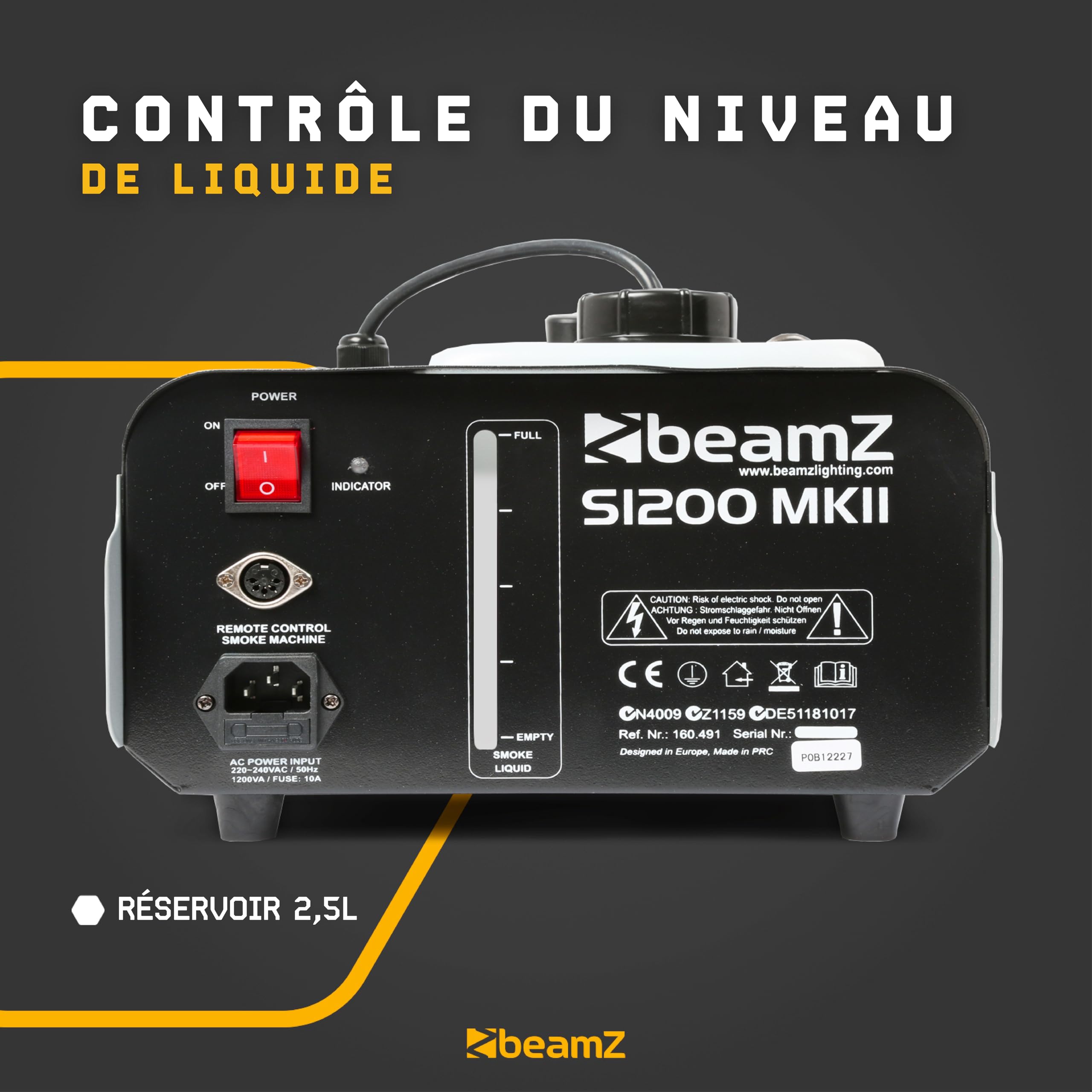 BeamZ S1200 Machine à Fumée 1200 Watts, Télécommande avec Contrôle du Débit et Programmateur, Réservoir 2.5 L, Débit par Minute 215m³, Étrier de Montage, Idéal pour Scène ou Discothèque