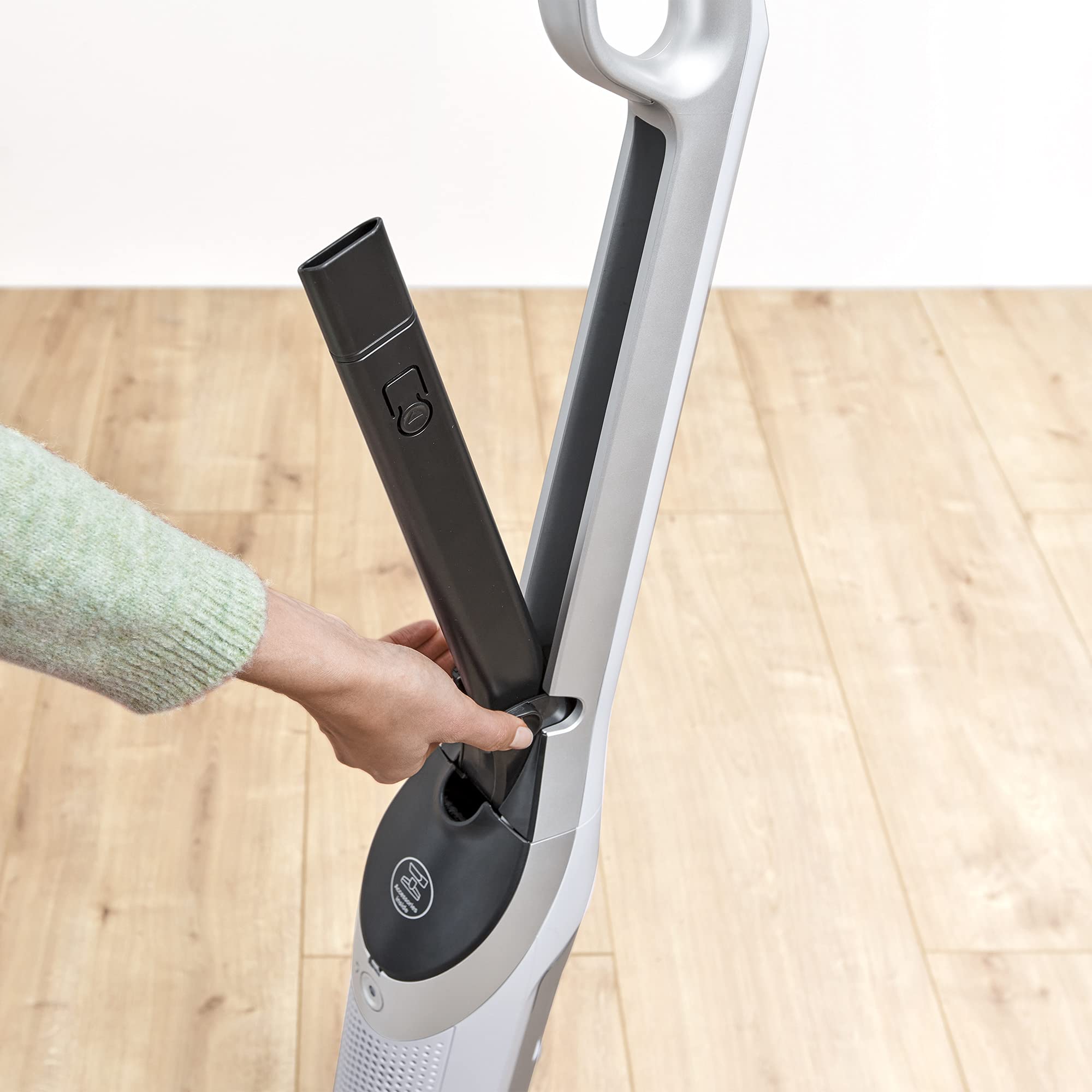 BOSCH BBH3ALL28 Aspirapolvere multifunzione cordless 2in1 e Flexxo - 2 velocità - 28 V - 55 minuti di autonomia - Bianco metall