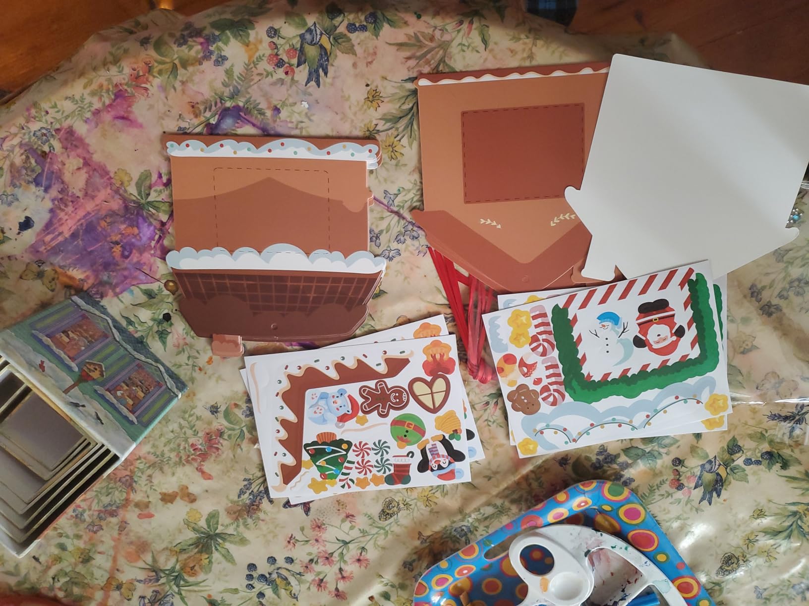 D4DREAM Christmas Craft Stickers For Kids - 12 Picture Frame Kits DIY Gingerbread Ornaments