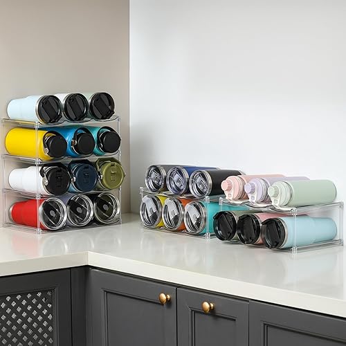 Vista 23 de Compartimento más grande – Soporte organizador apilable para botellas de agua – para vaso grande de Stanley y otros – Estante transparente