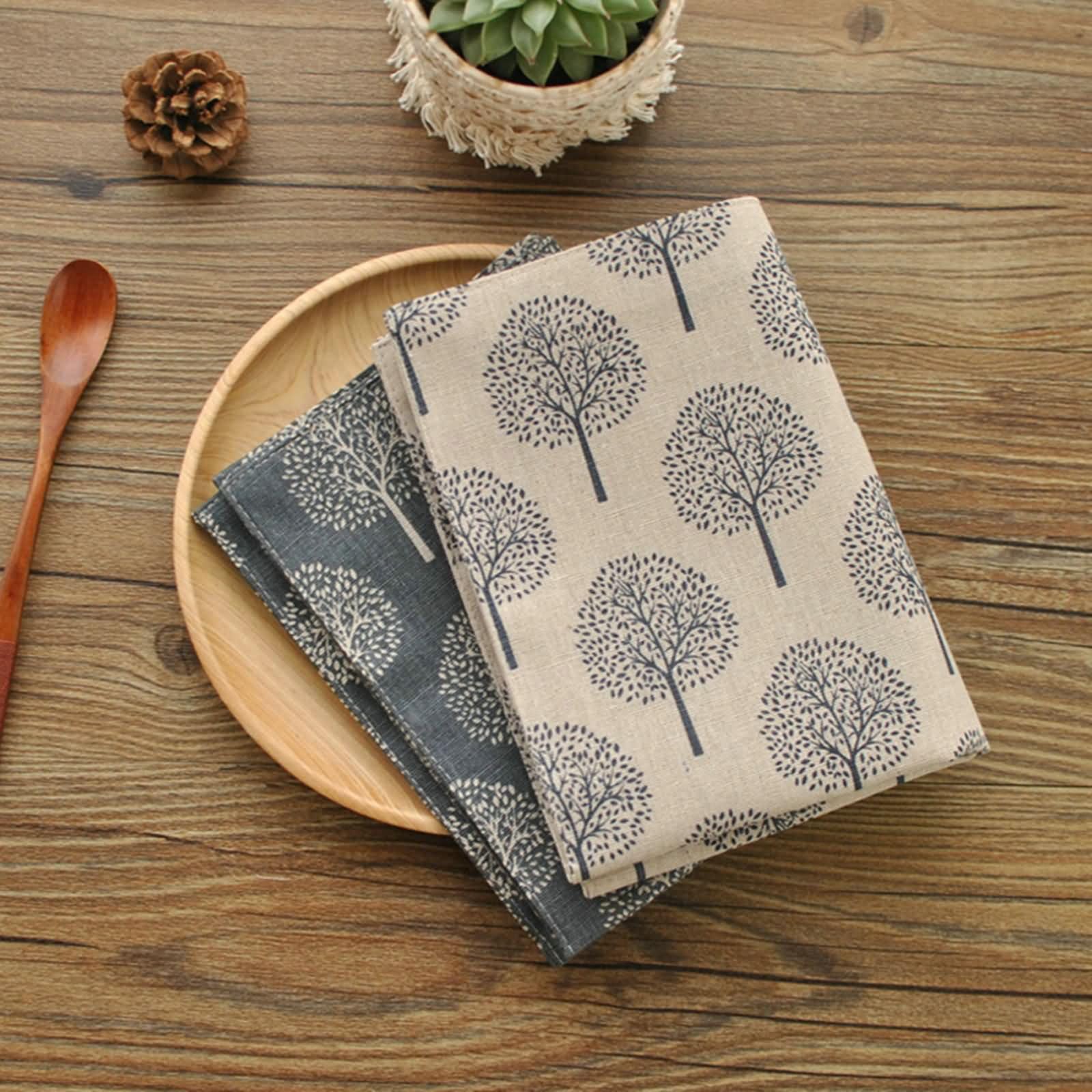 Napperon Table Salle à Manger Lavable 8Pièces, 30 x 40 CM Gris Clair Set de Table Antidérapant Moderne Coton Lin, Rectangle avec Motif Arbres