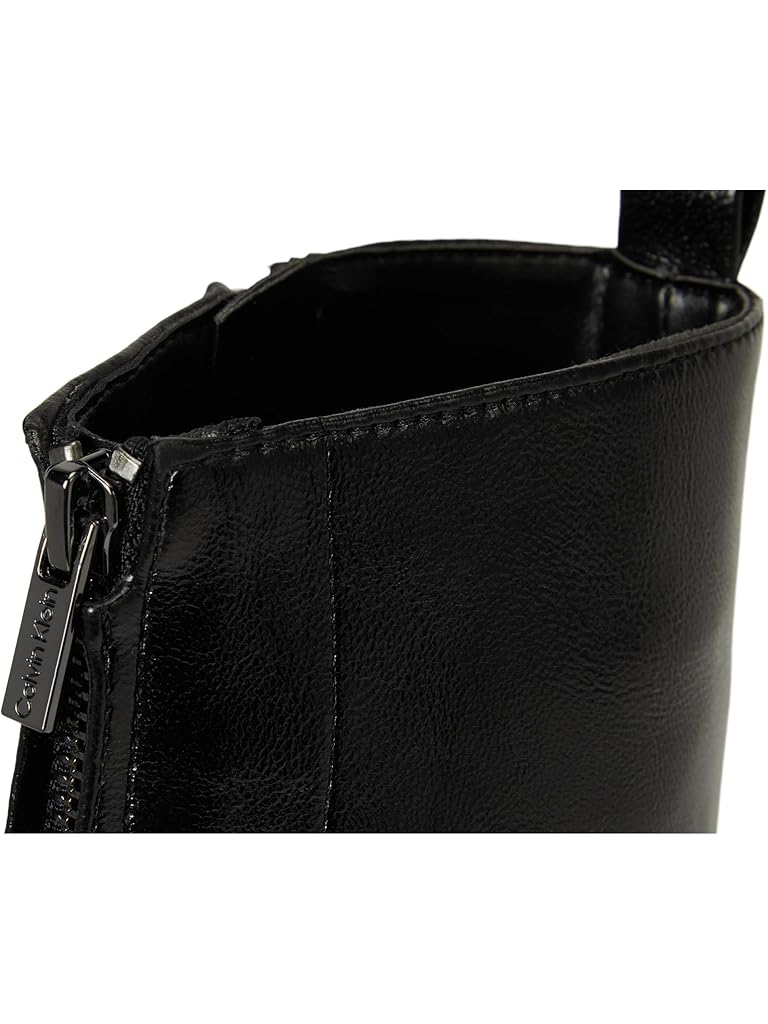 Black Calvin Klein Rivin