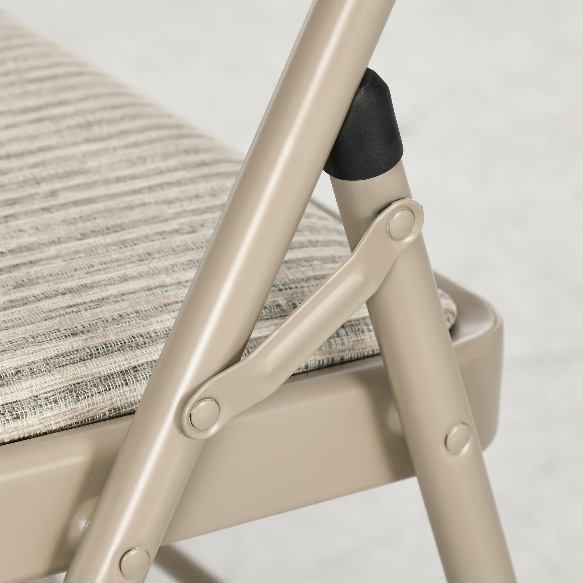 HOMCOM Set di 6 Sedie Pieghevoli Imbottite in Poliestere, Sedie Richiudibili Salvaspazio in Acciaio, Sedia Pieghevole da Interno per Casa, Ufficio, Festa ed Eventi, 45x46x78 cm, Beige