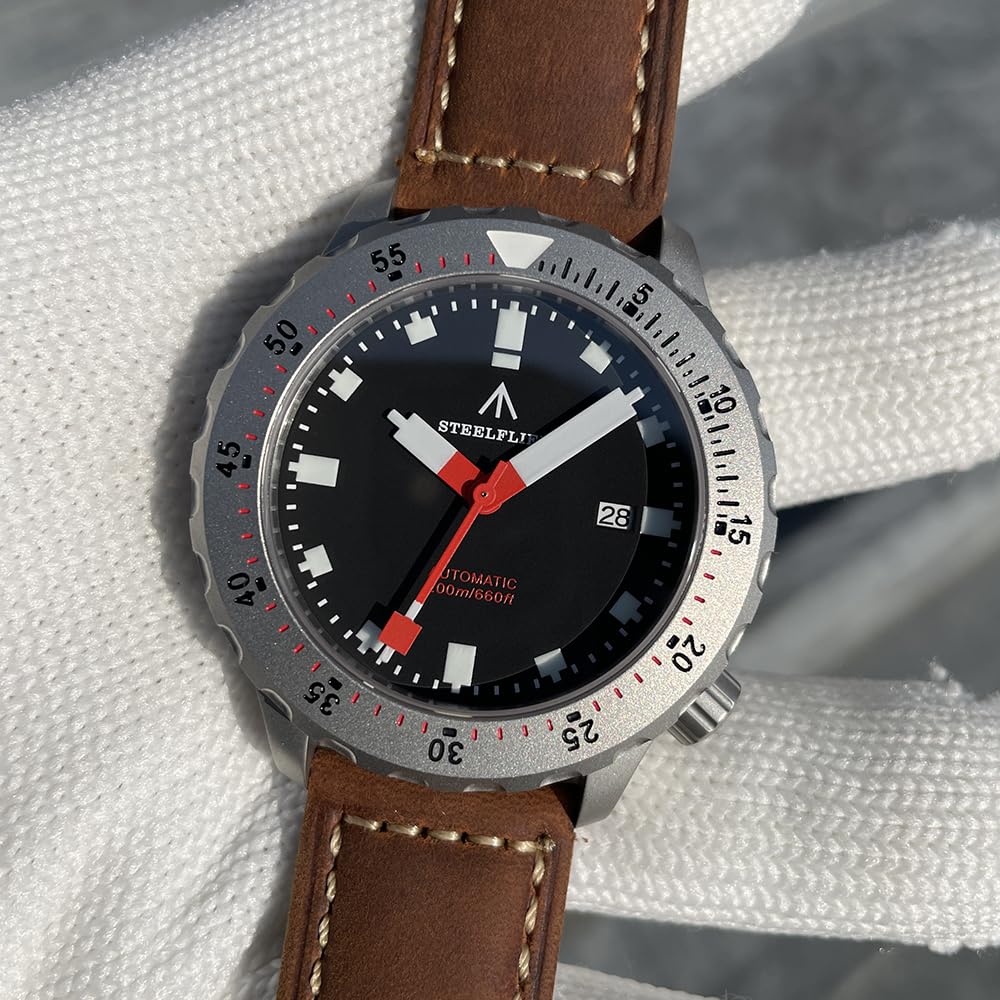 Burnside Steeldive Steelflier SF752, Schwarz, NH35, Saphir, Lume, Tauchen, Leder, BNIB